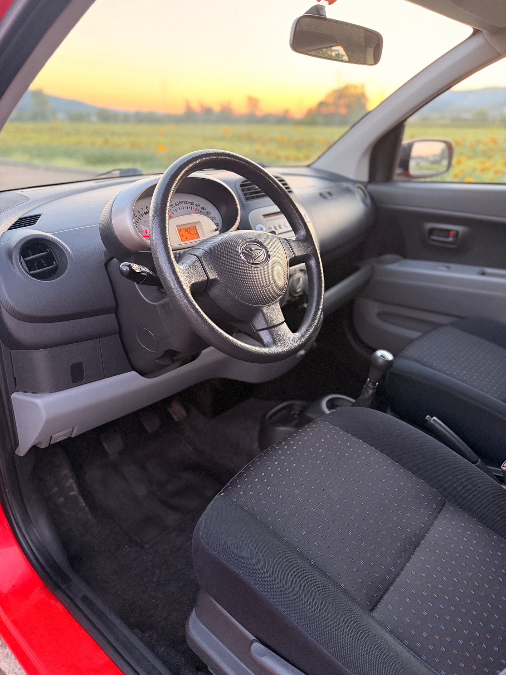 DAIHATSU Sirion 1.3 eco-4WD-image-16