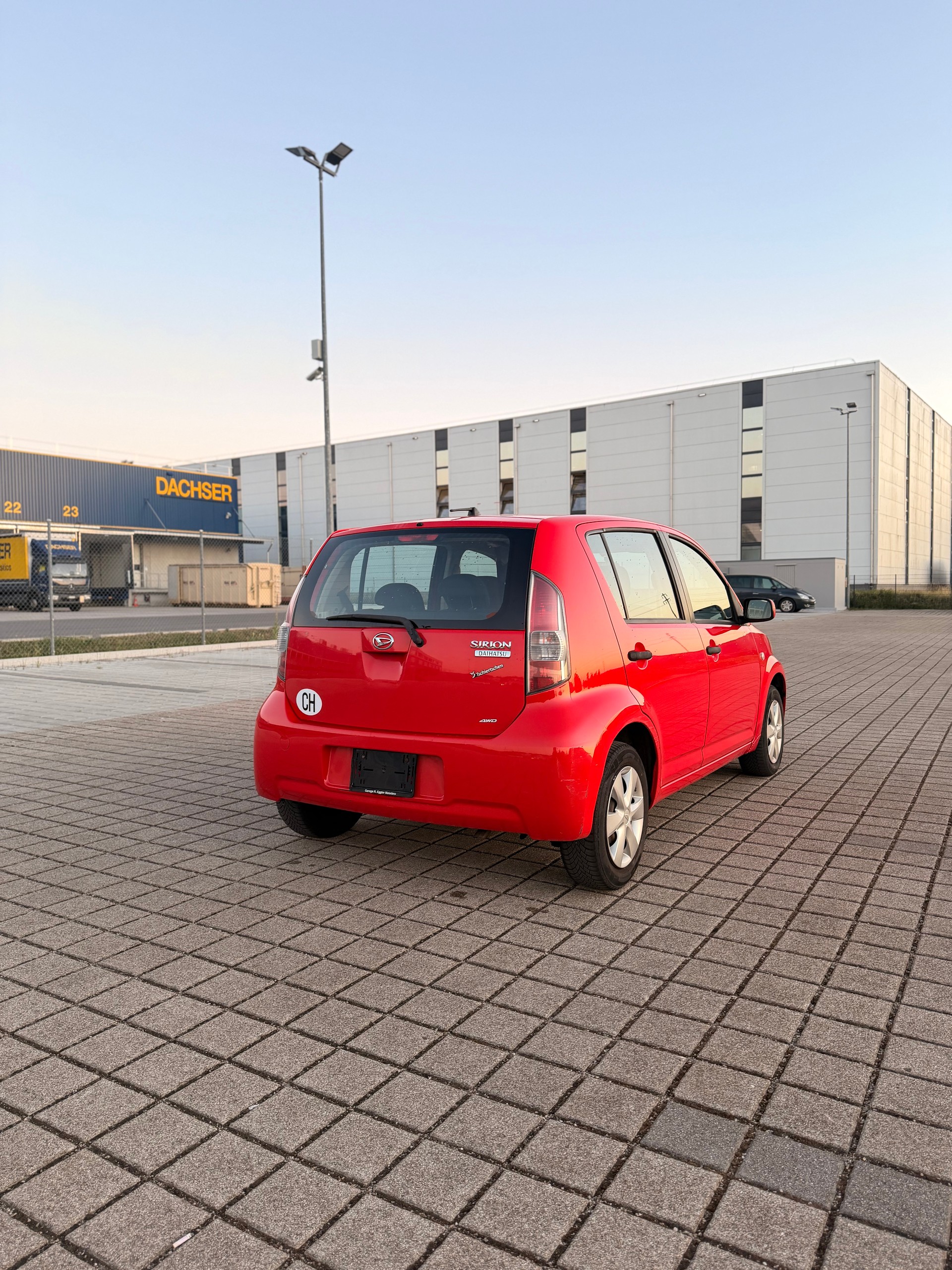 DAIHATSU Sirion 1.3 eco-4WD-image-7