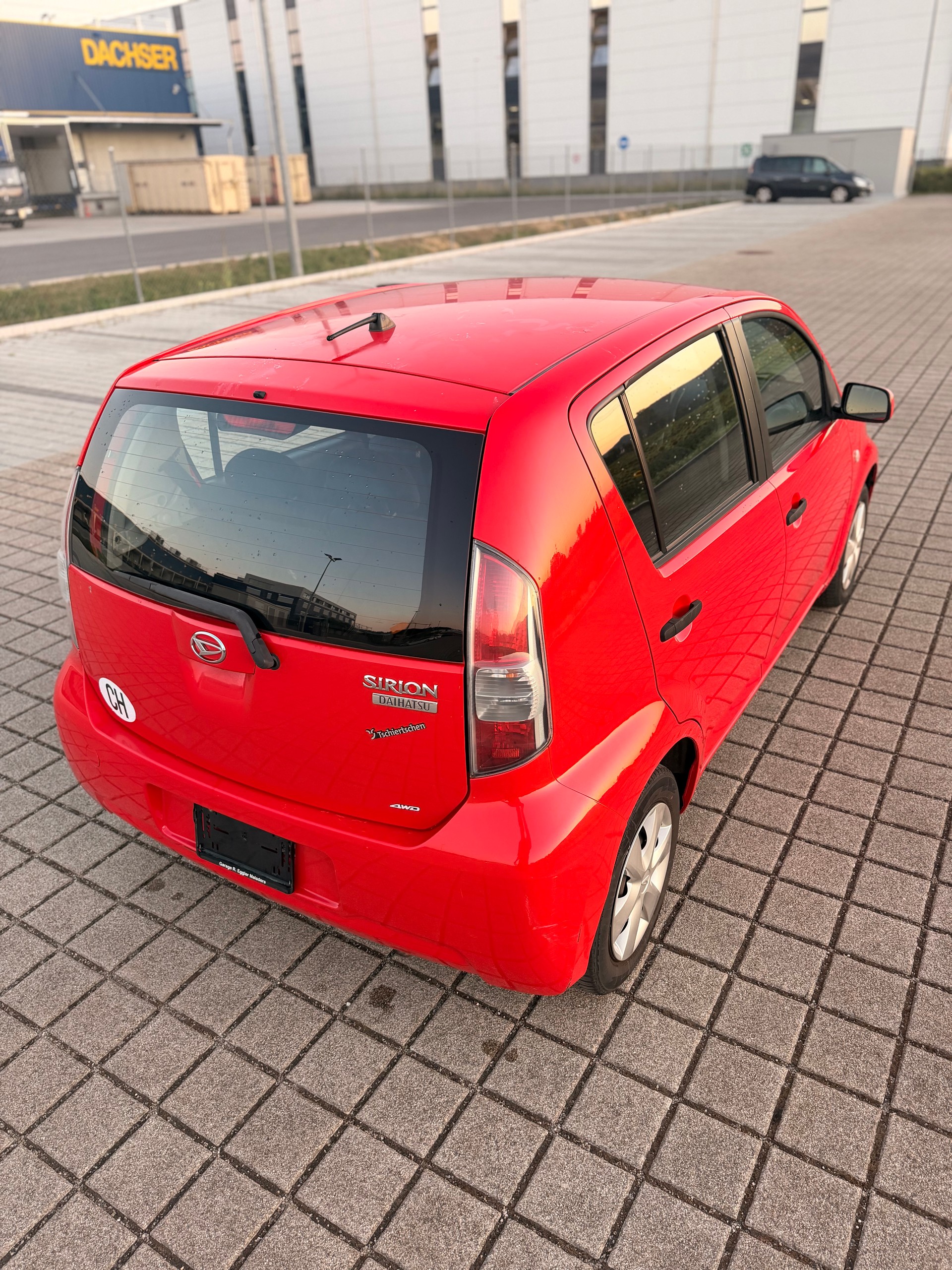 DAIHATSU Sirion 1.3 eco-4WD-image-8