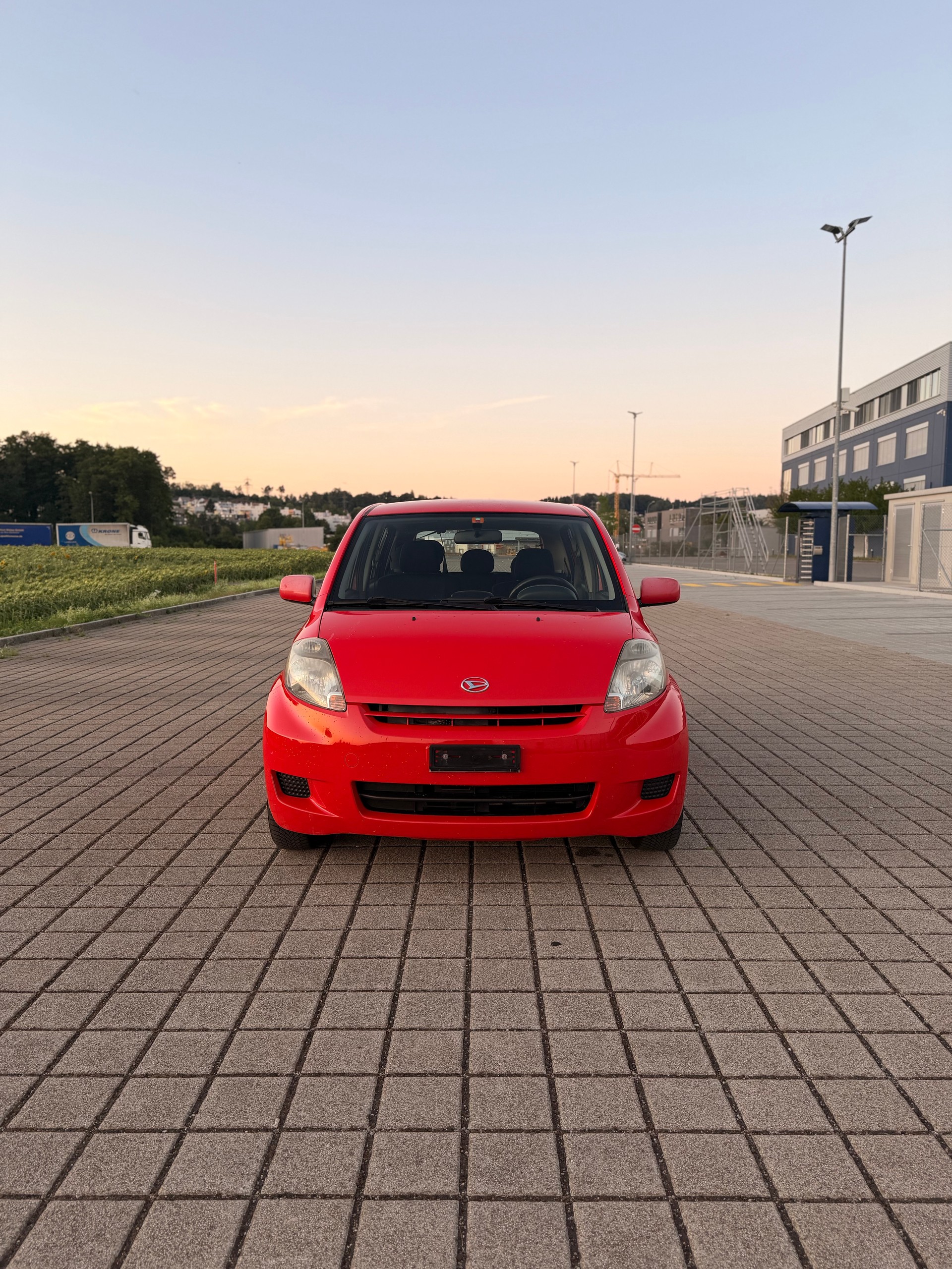 DAIHATSU Sirion 1.3 eco-4WD-image-2