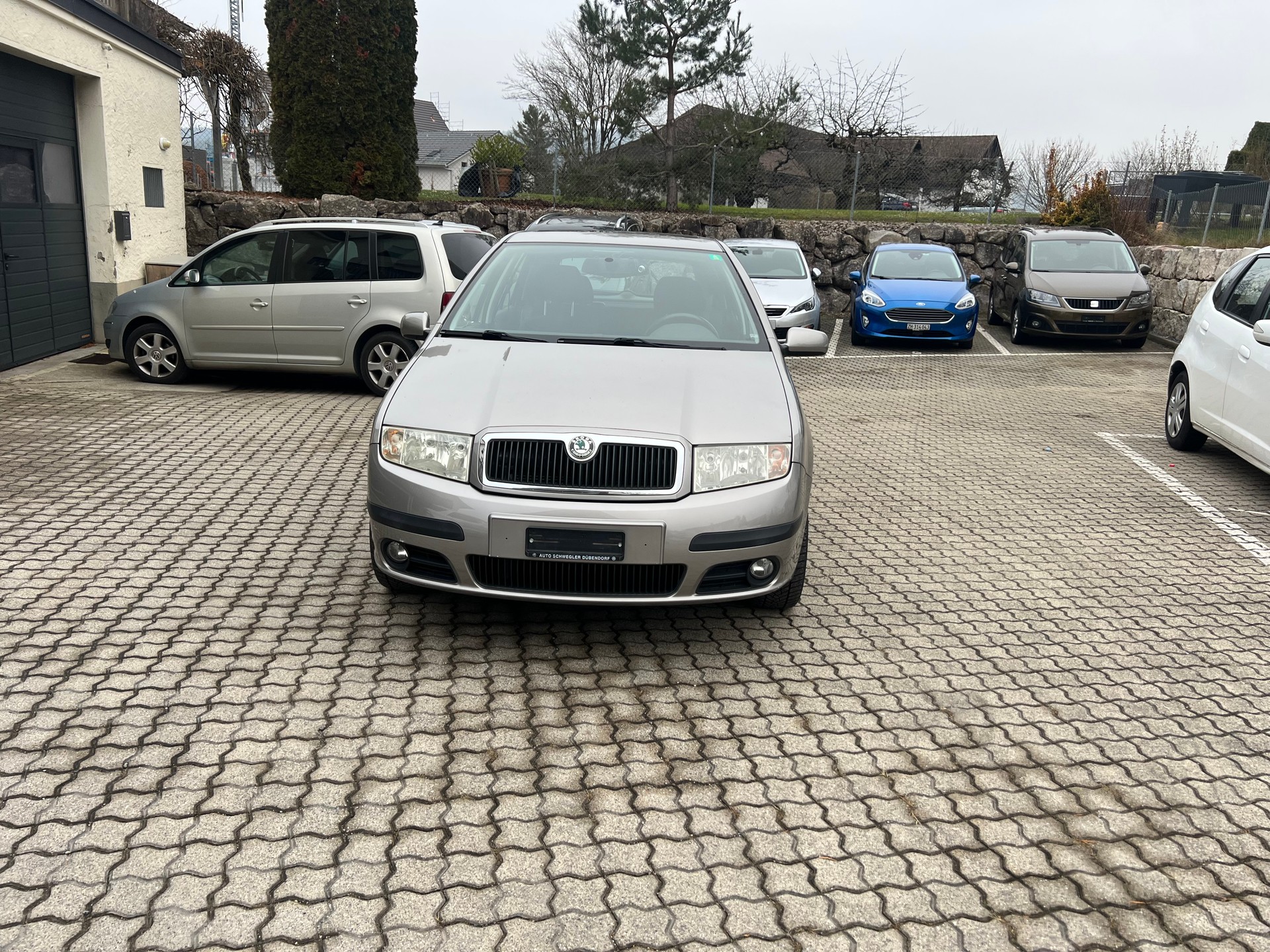 SKODA Fabia 1.4 16V Classic-image-0