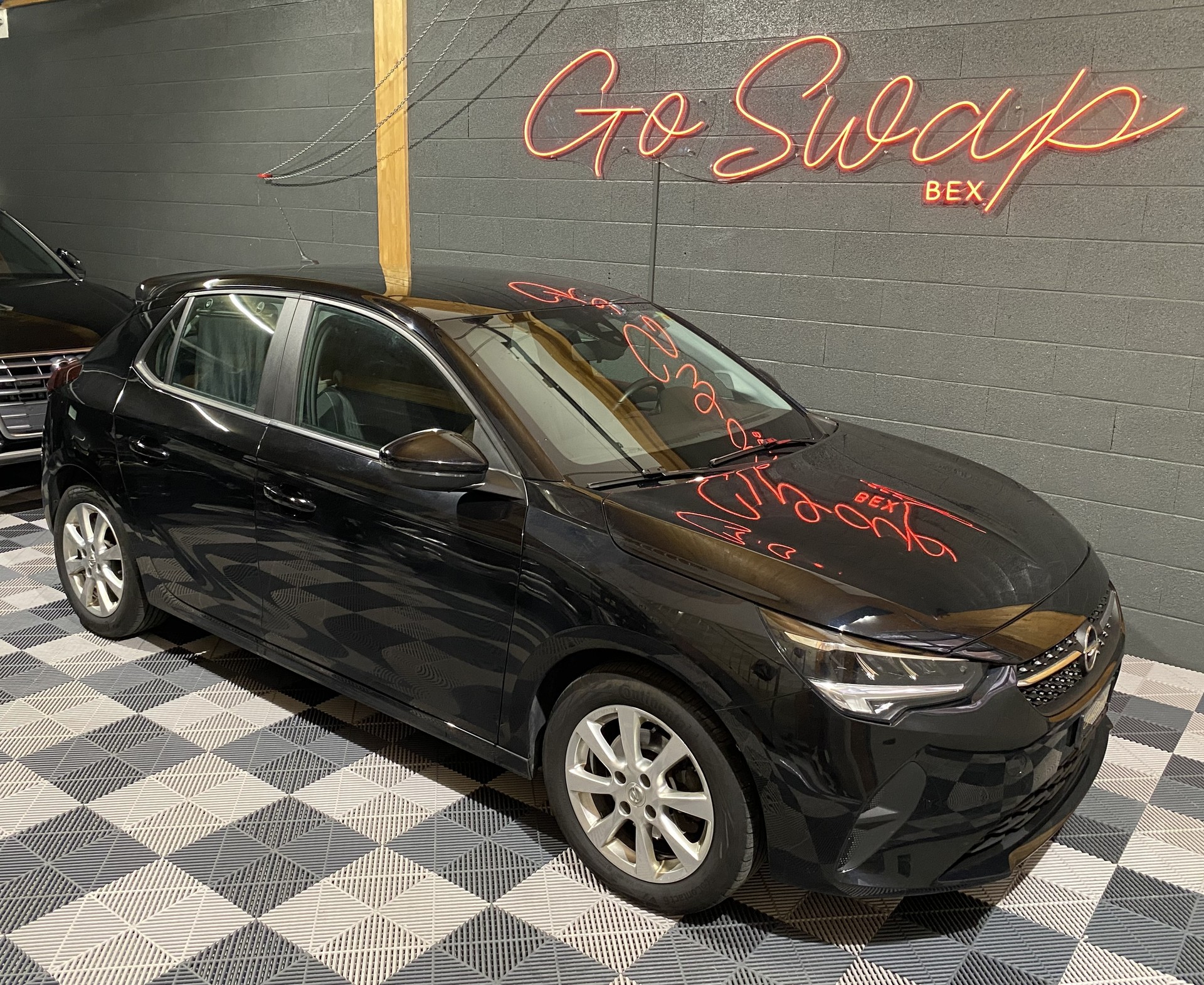 OPEL Corsa 1.2 TP Elegance-image-1