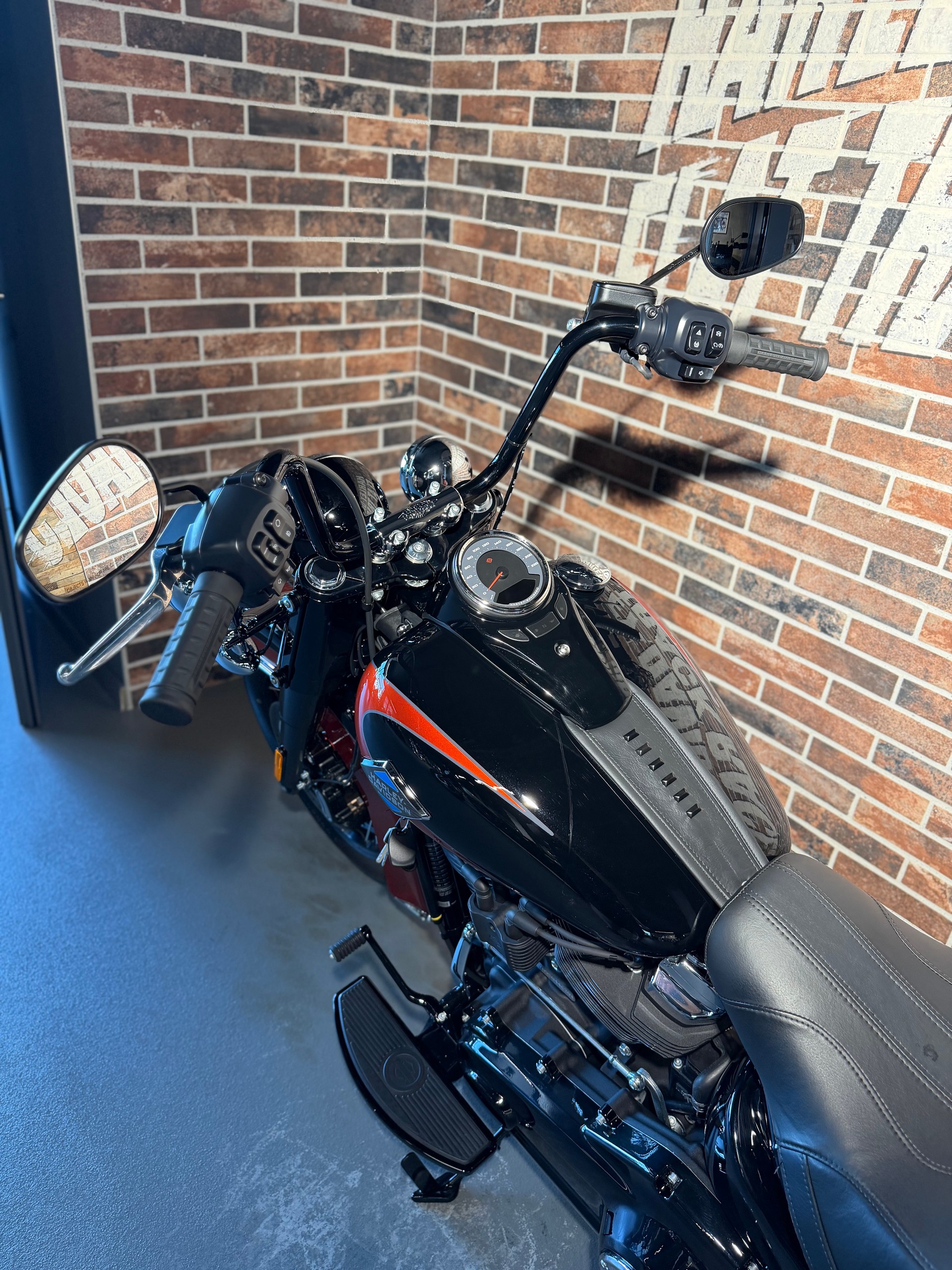 HARLEY-DAVIDSON FLHC Heritage Classic 117ci-image-9
