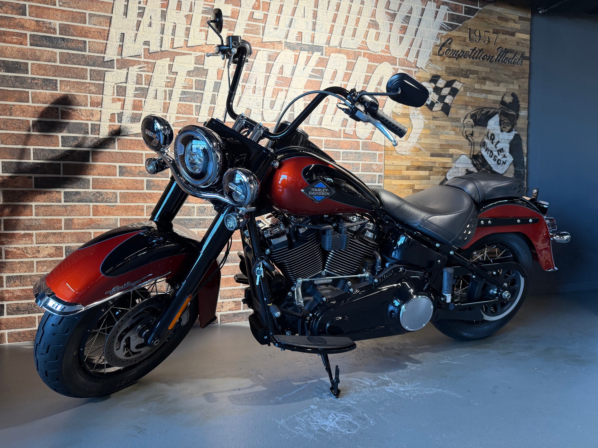 HARLEY-DAVIDSON FLHC Heritage Classic 117ci