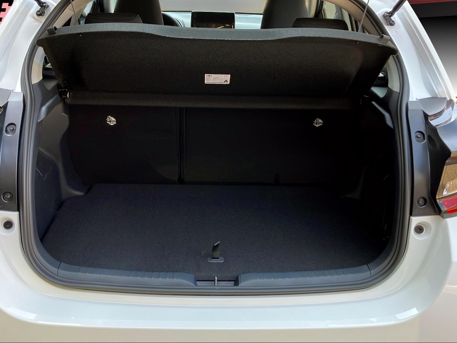 TOYOTA Yaris 1.5 VVT-i HSD Comfort-image-9