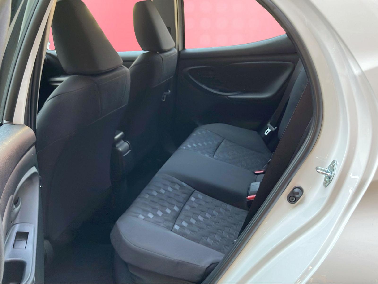 TOYOTA Yaris 1.5 VVT-i HSD Comfort-image-7