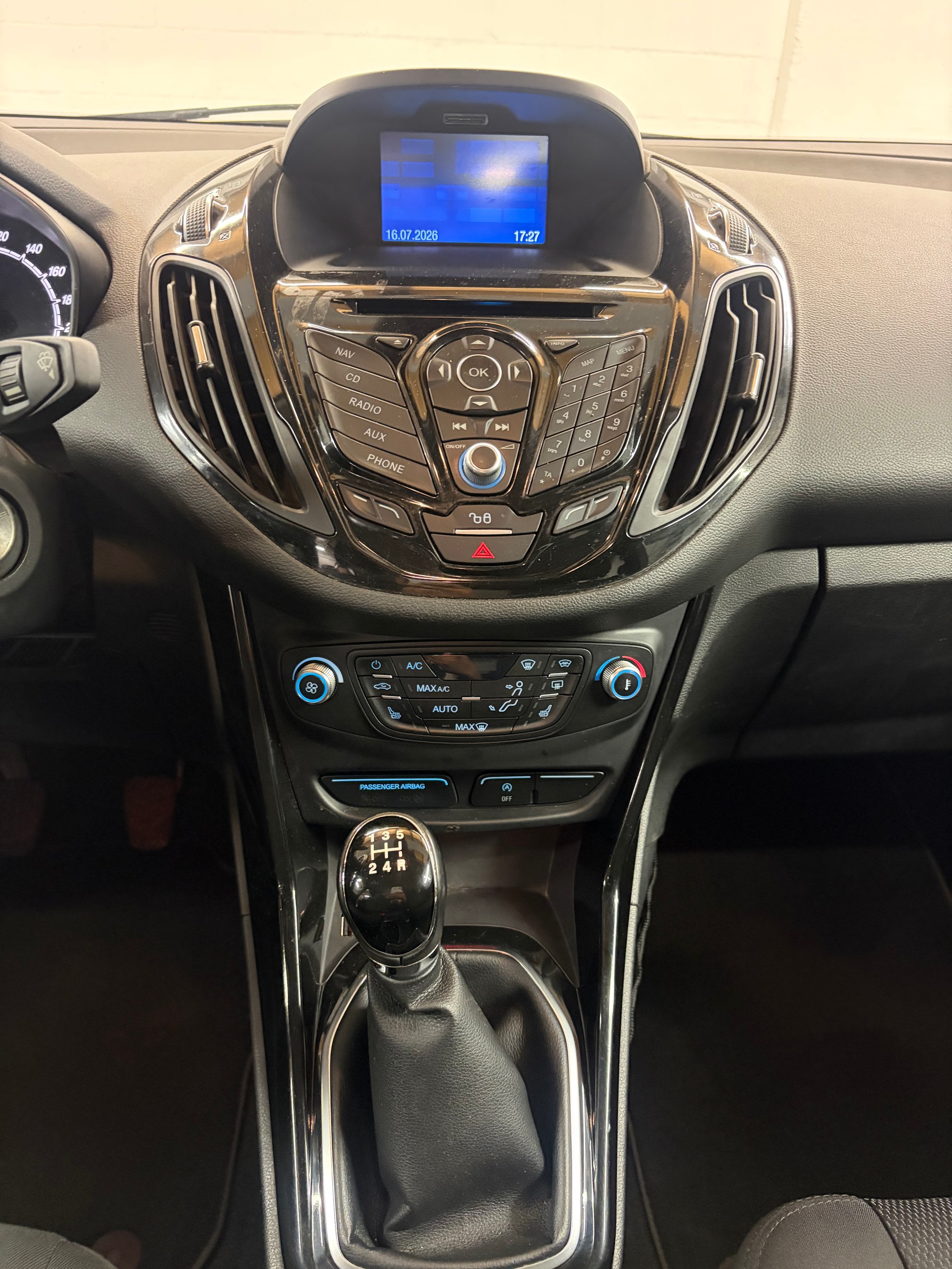 FORD B-Max 1.0 SCTi Sync Edition-image-9