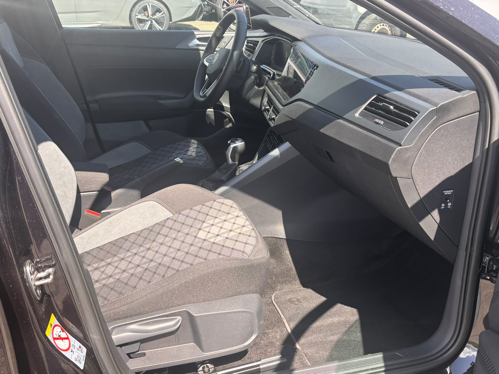 VW Polo 1.0 TSI R-Line DSG-image-13