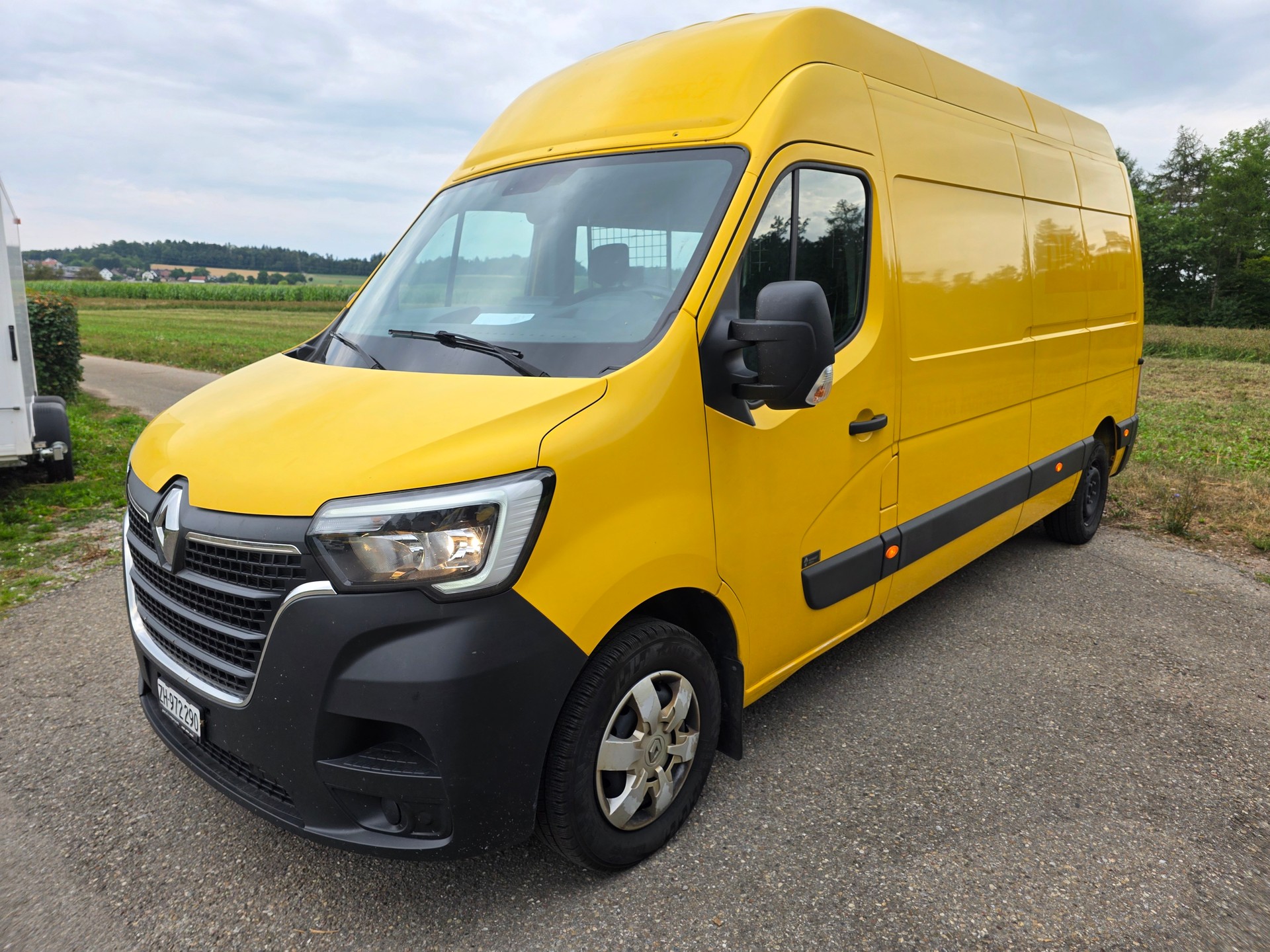 RENAULT Master T35 2.3dCi 135 L3H3-image-1