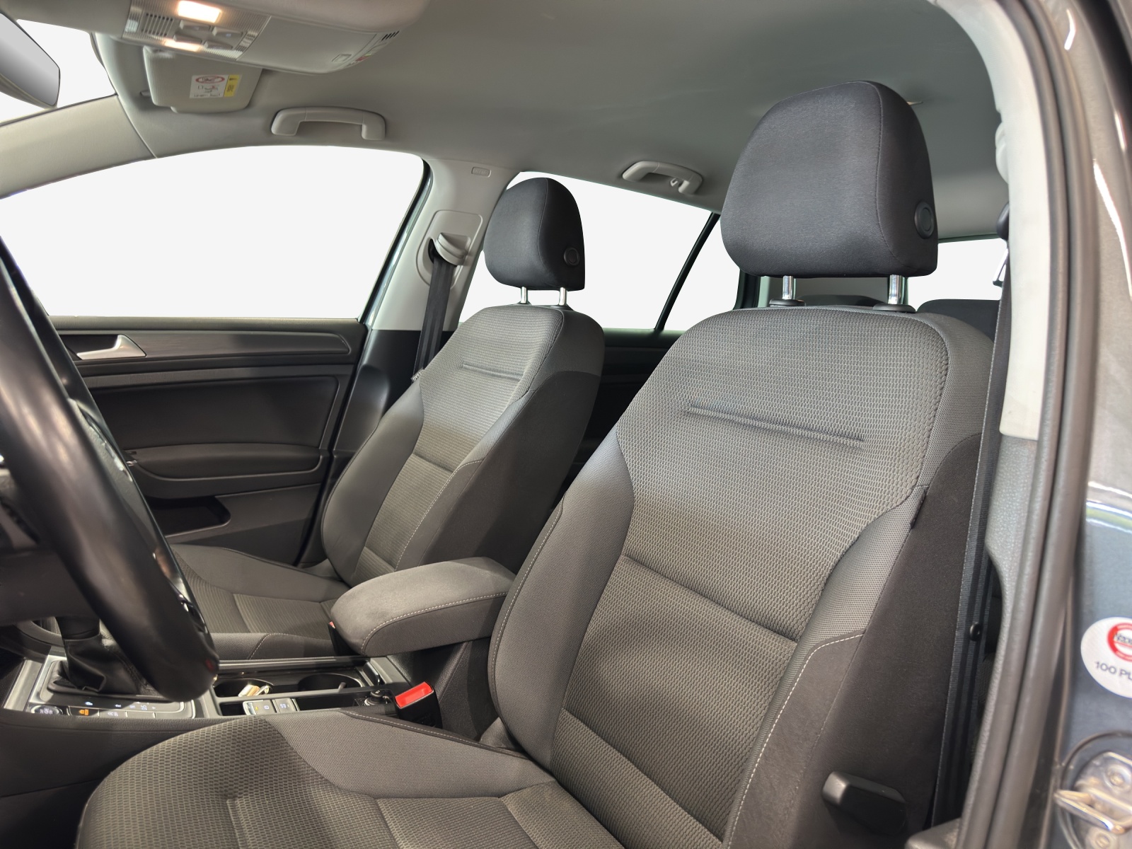 VW Golf 1.5 TSI EVO Edition 45 DSG-image-14