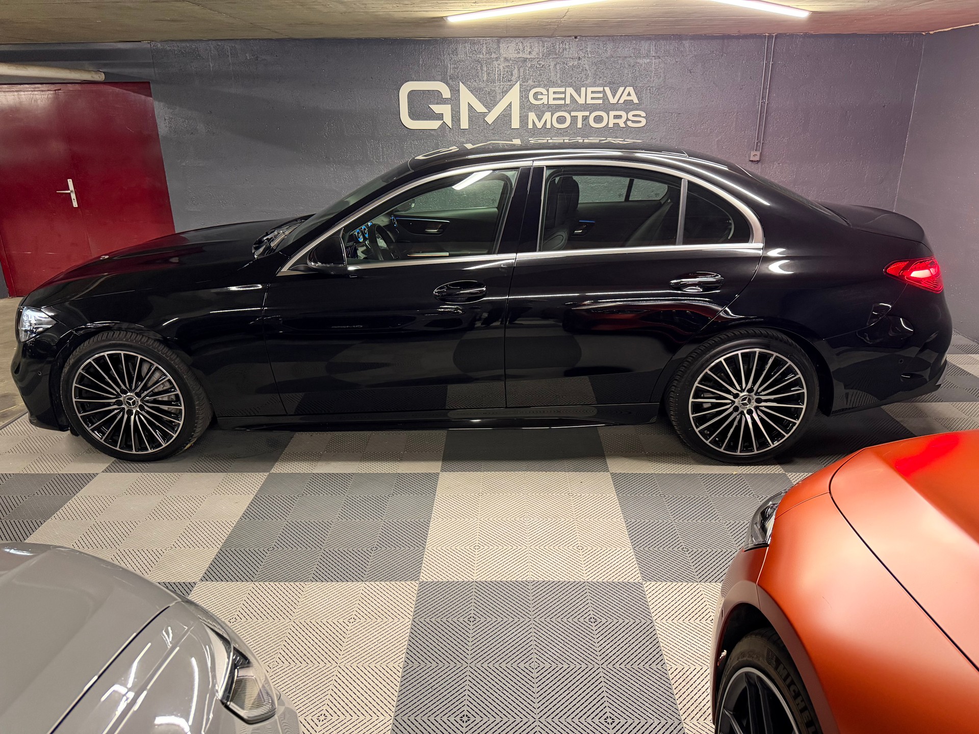 MERCEDES-BENZ C 200 4Matic AMG Line-image-6