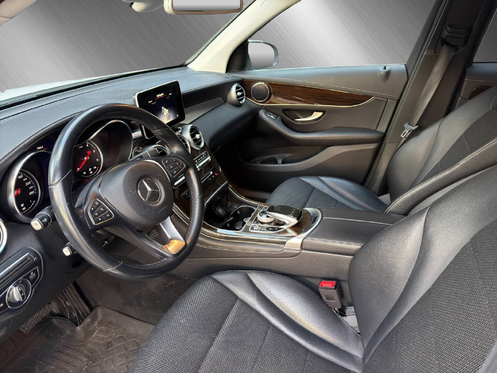 MERCEDES-BENZ GLC 220 d Exclusive 4matic-image-8