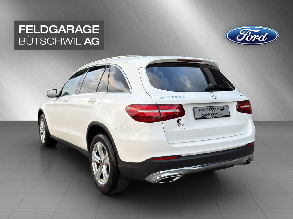 MERCEDES-BENZ GLC 220 d Exclusive 4matic-image-5