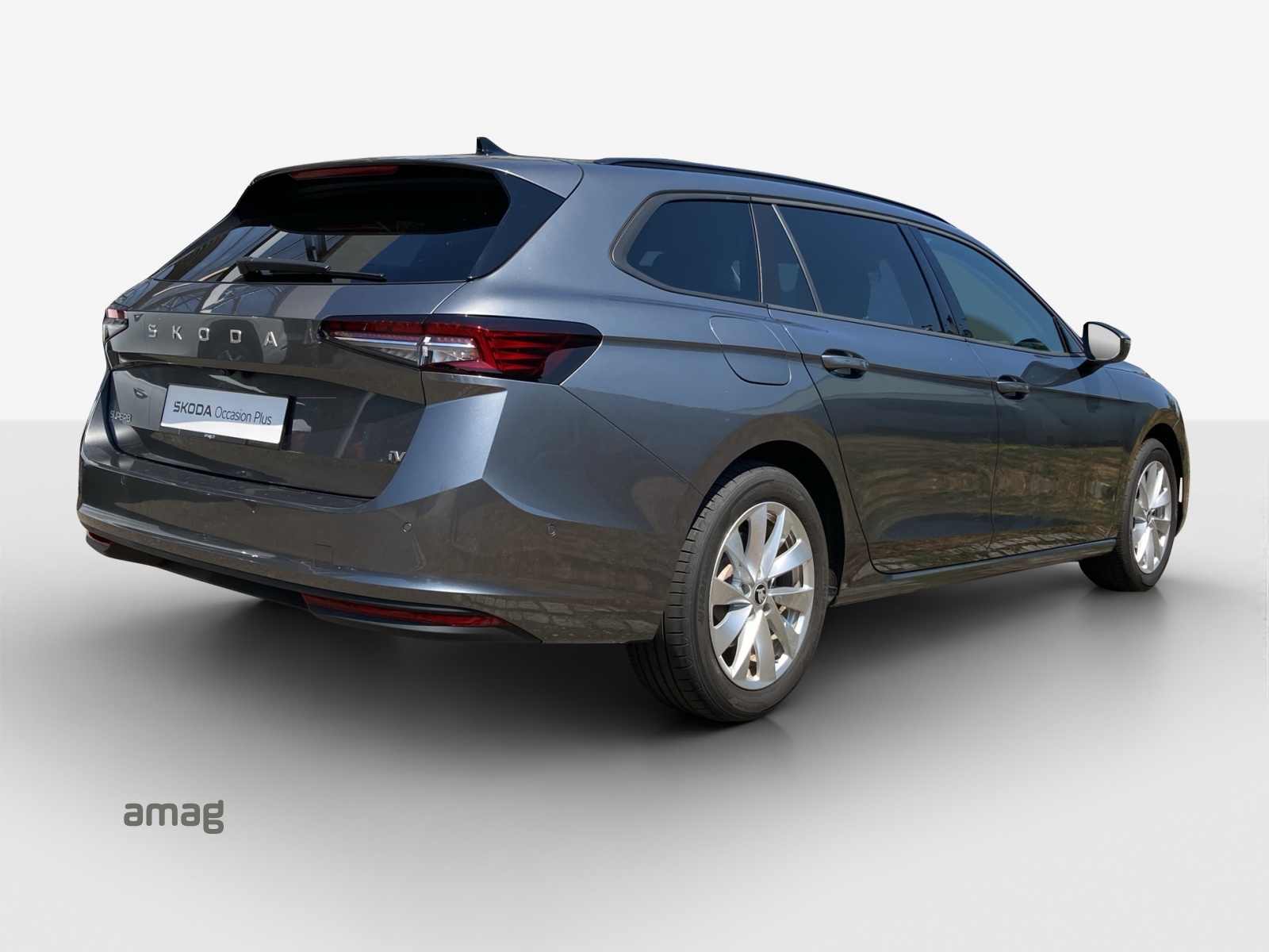 SKODA Superb Combi 1.5 TSI PHEV Selection DSG-image-4