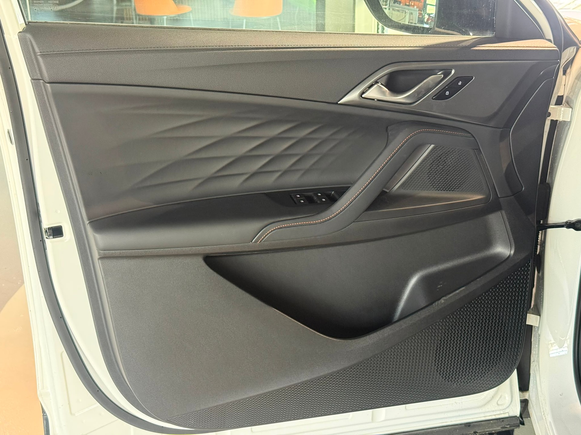 MG HS 1.5 T Comfort Automat-image-21