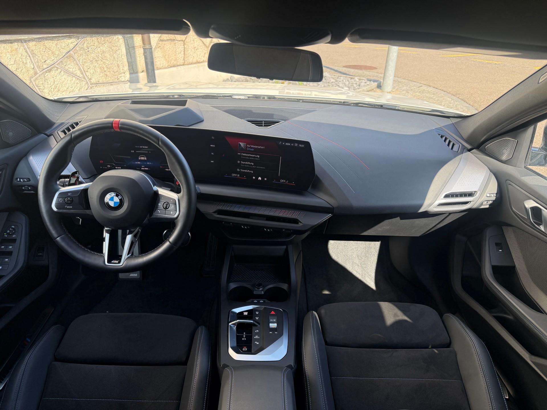 BMW M135i xDrive M-SPORT-image-11