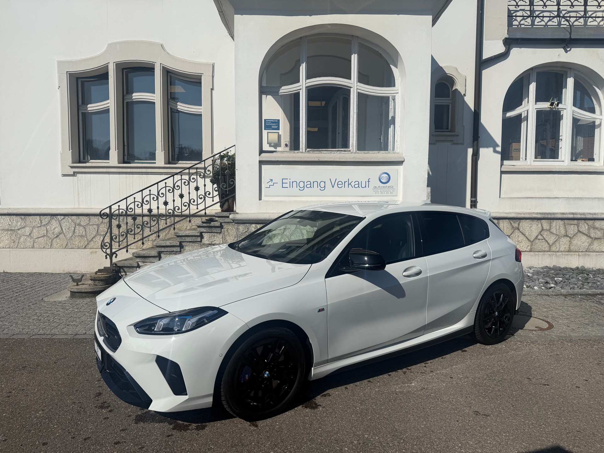 BMW M135i xDrive M-SPORT-image-0