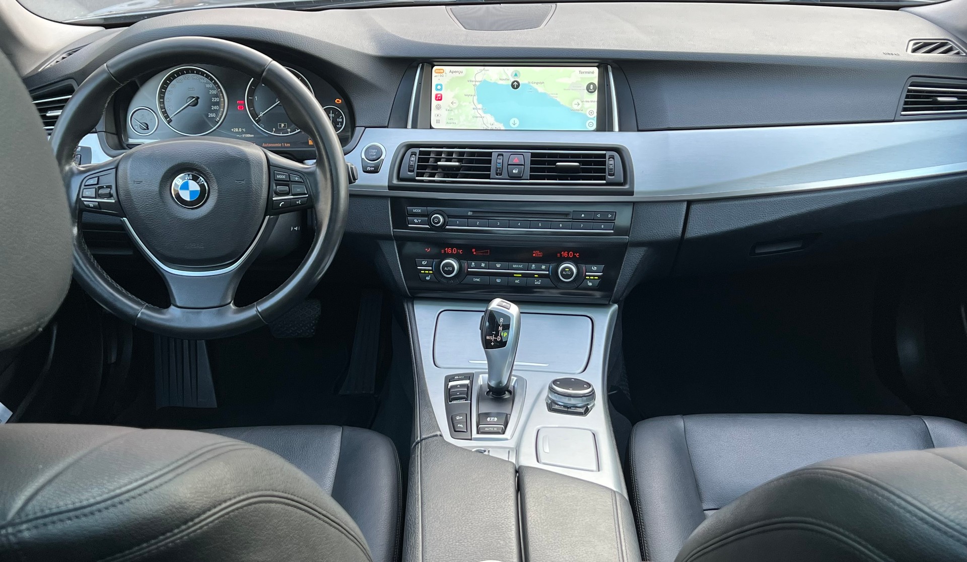 BMW 520d Touring xDrive Luxury Line Steptronic-image-5