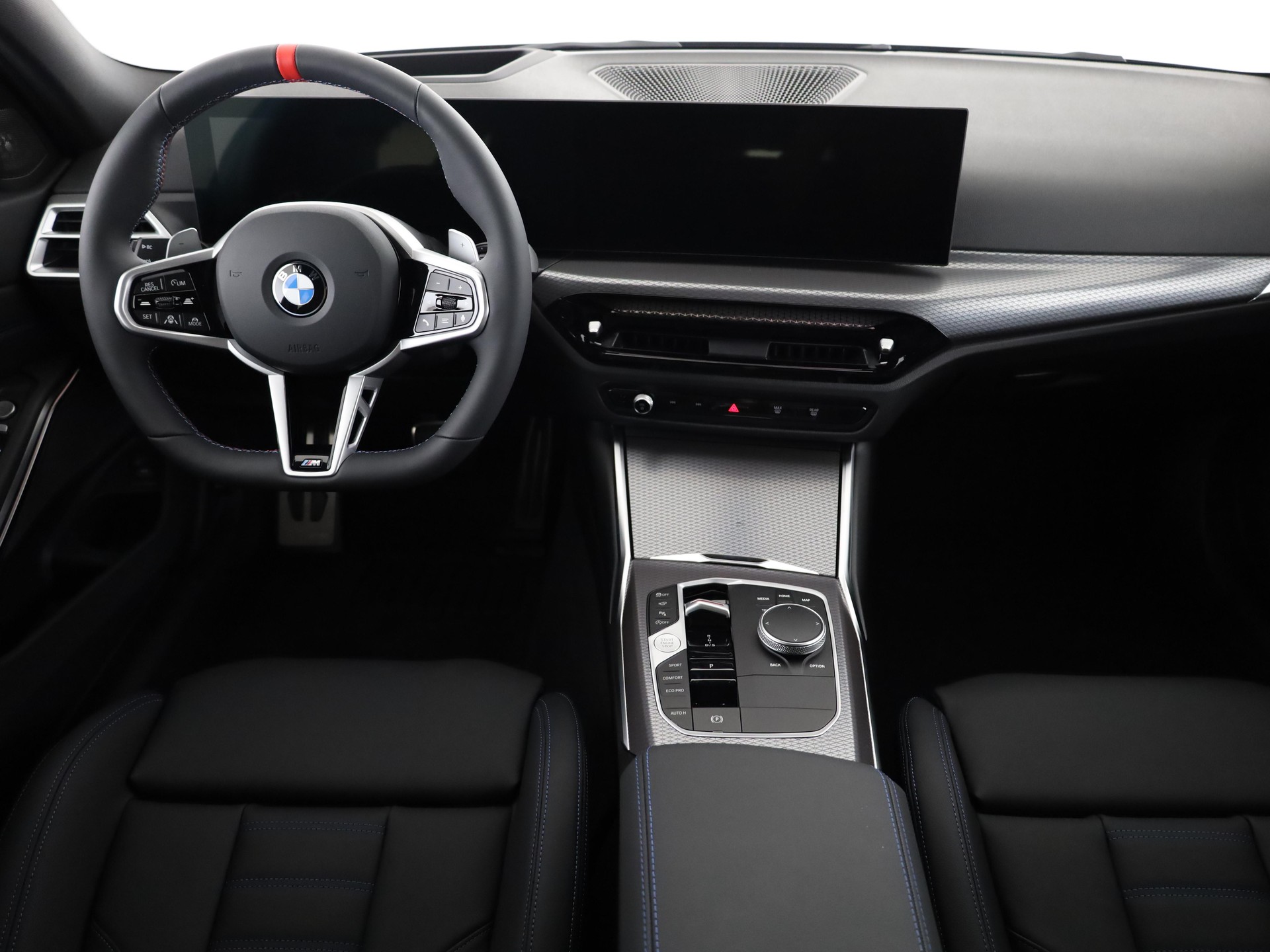 BMW M340i xDrive Touring-image-4