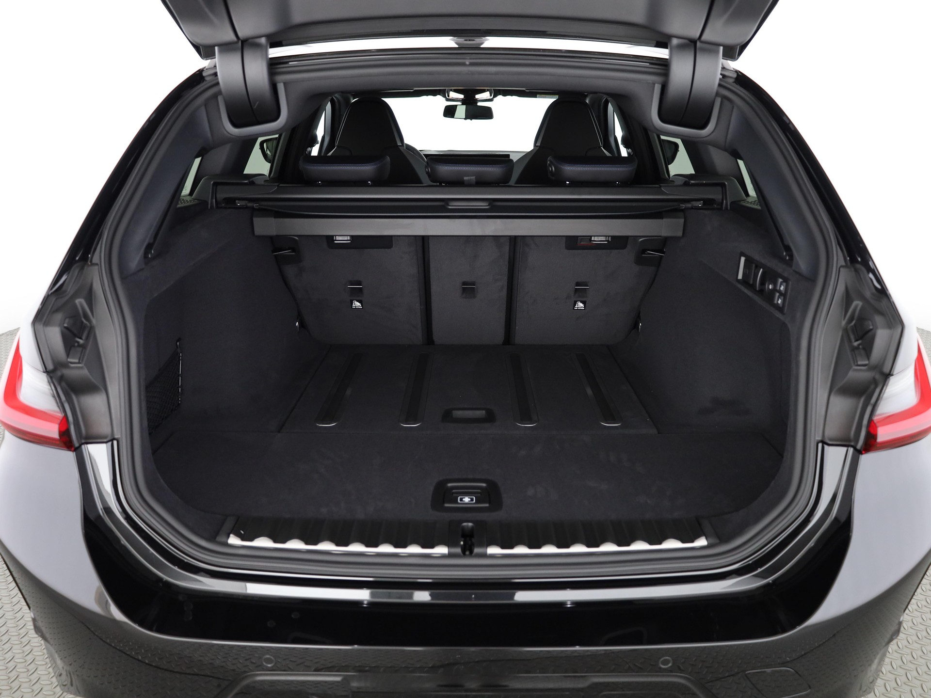 BMW M340i xDrive Touring-image-5