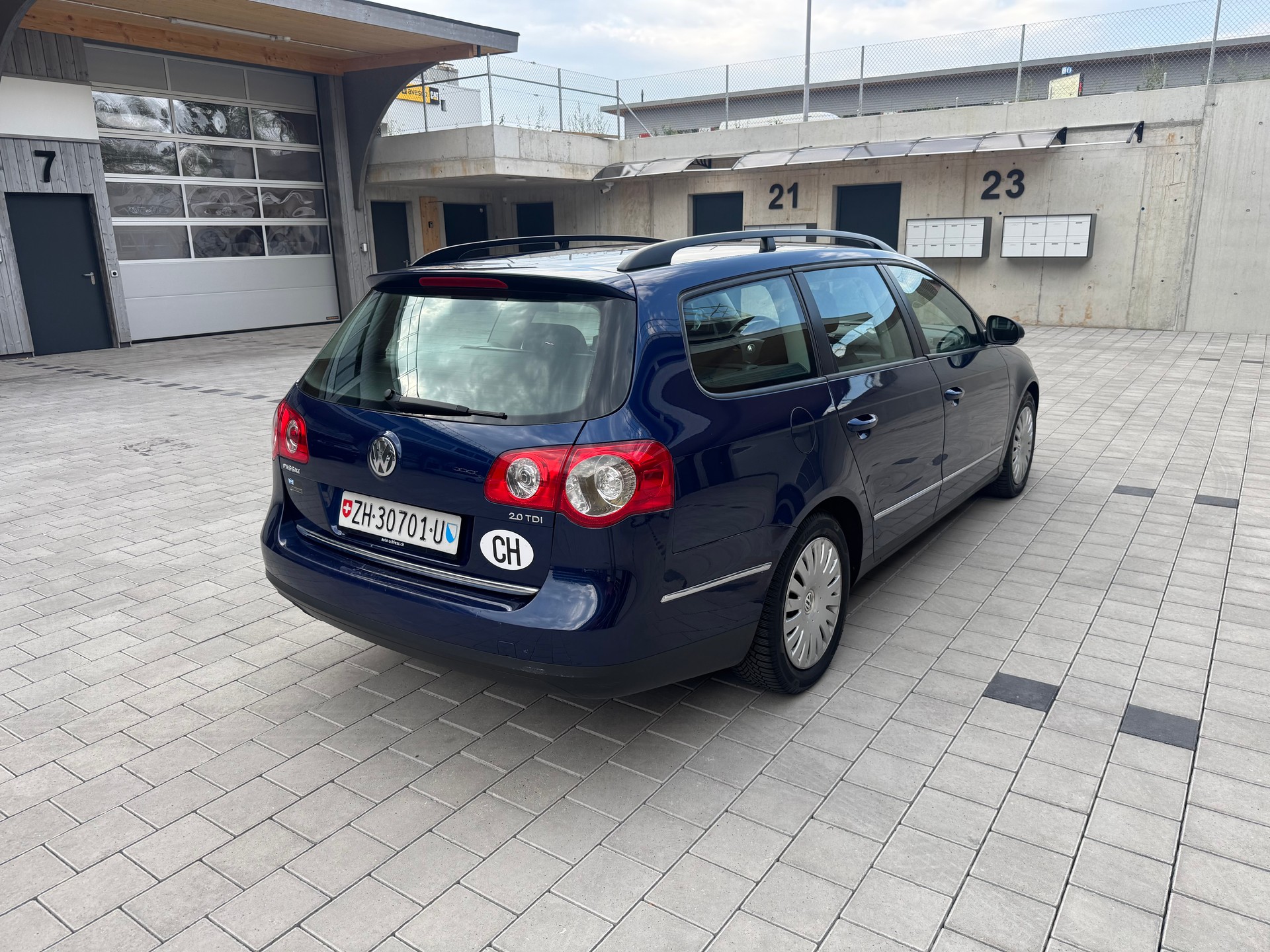 VW Passat Variant 2.0 TDI Comfortline-image-4