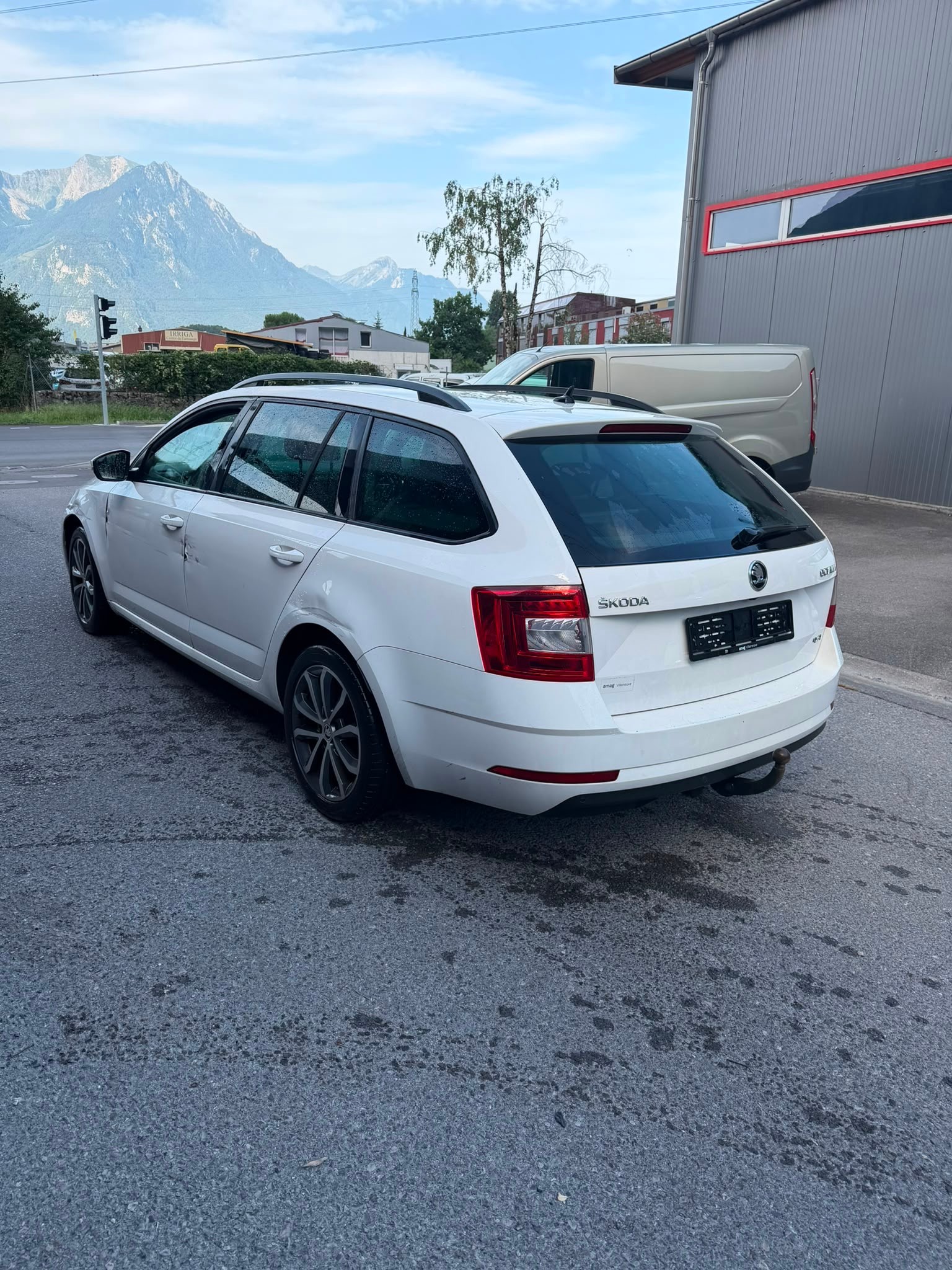 SKODA Octavia Combi 2.0 TDI L&K 4x4 DSG-image-3