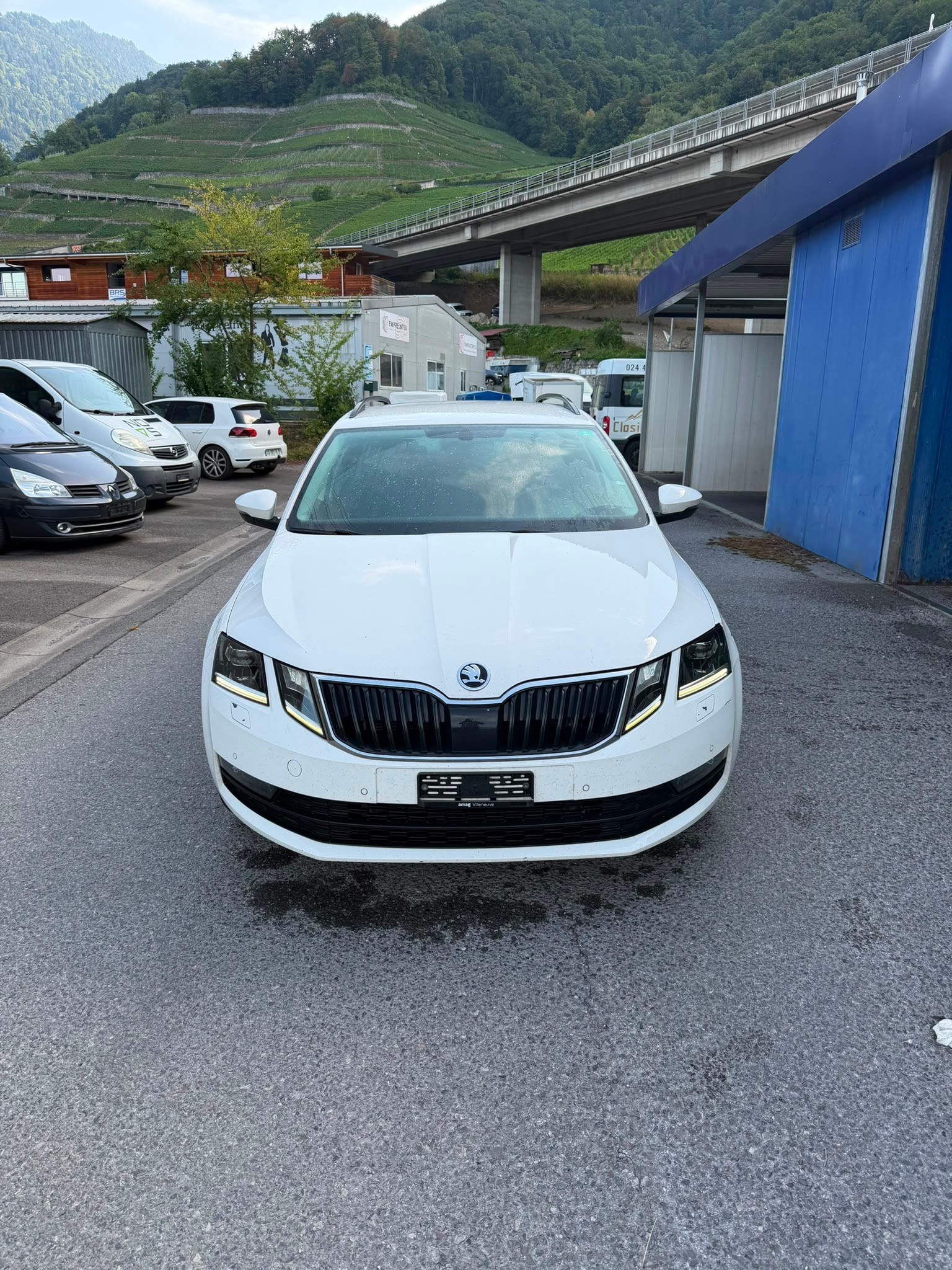 SKODA Octavia Combi 2.0 TDI L&K 4x4 DSG-image-0