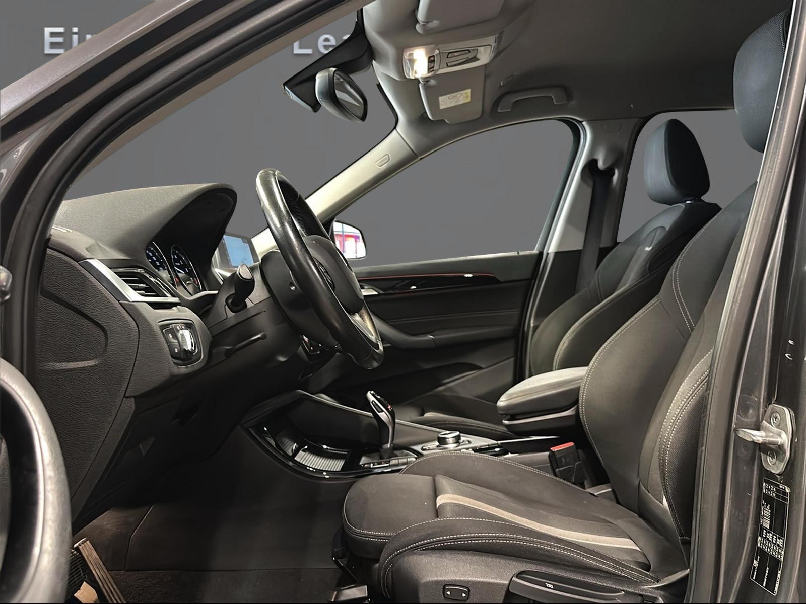 BMW X1 sDrive 18i Sport Line Steptronic DSK-image-10