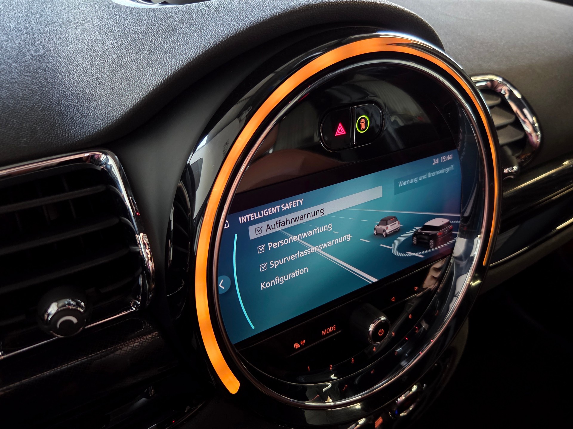 MINI Clubman F54 2.0i John Cooper Works ALL4-image-5