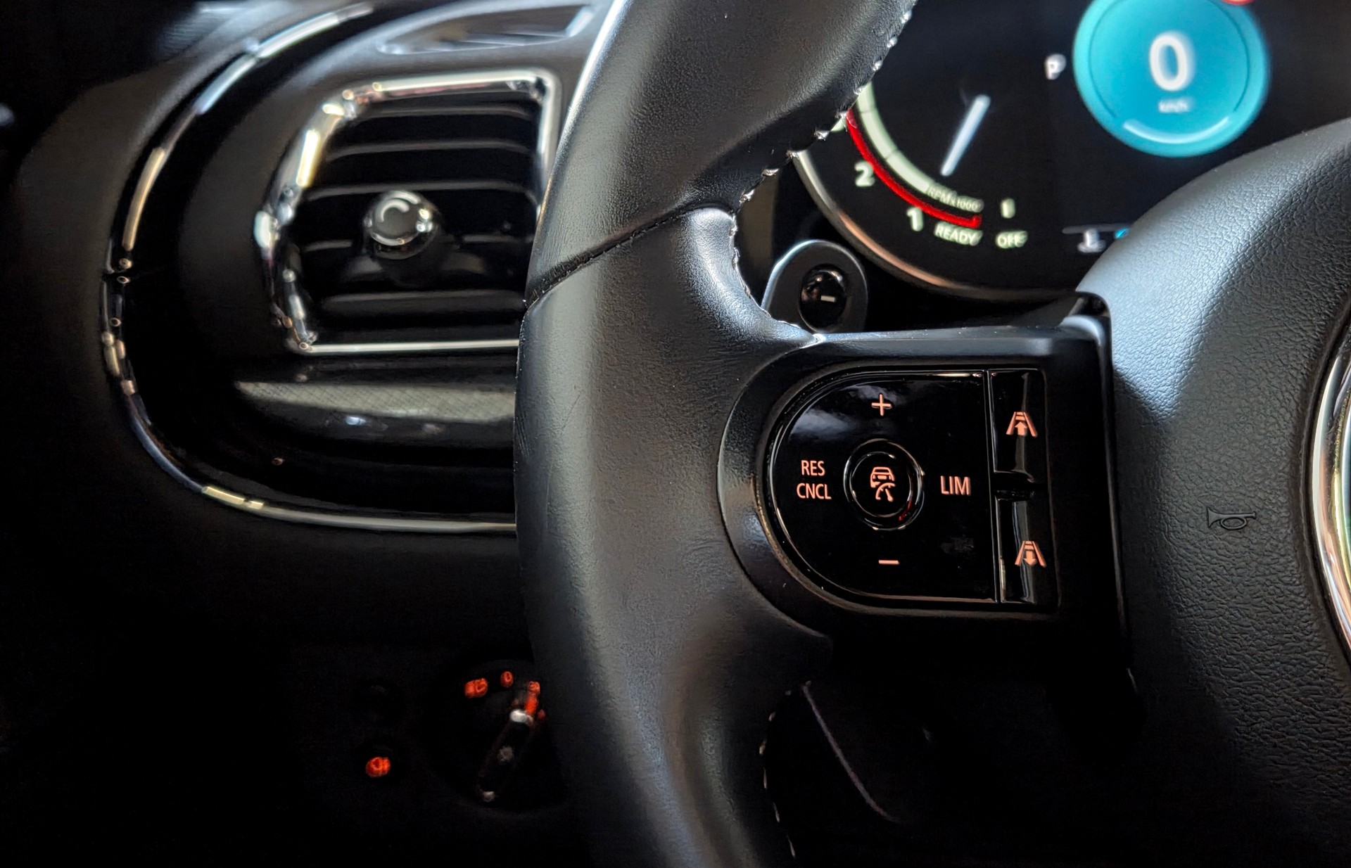 MINI Clubman F54 2.0i John Cooper Works ALL4-image-14