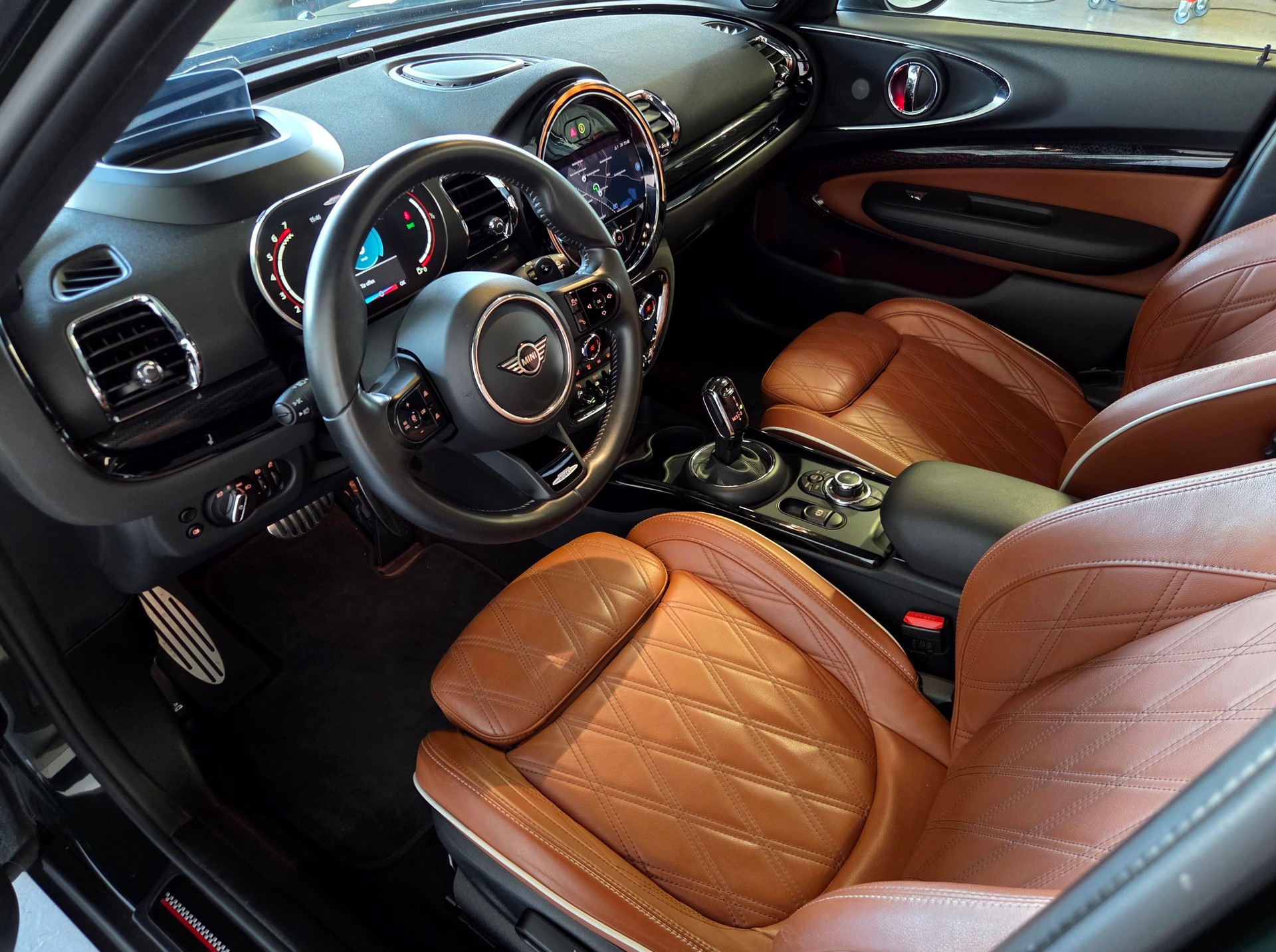MINI Clubman F54 2.0i John Cooper Works ALL4-image-3