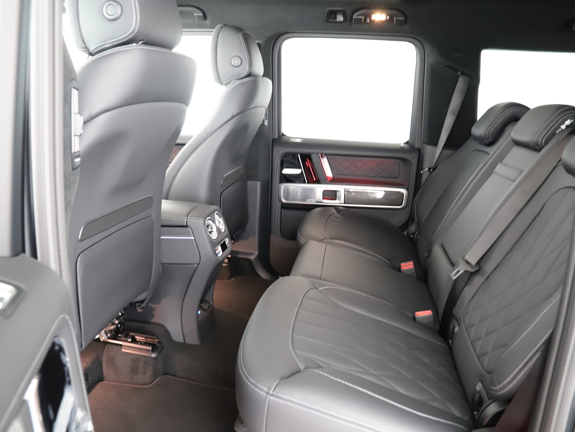 MERCEDES-BENZ G 63 AMG 9G-Tronic-image-9