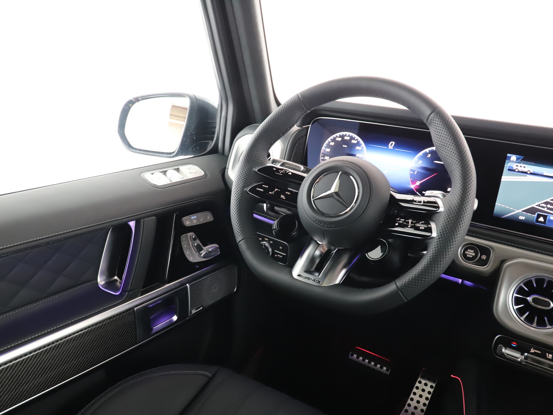 MERCEDES-BENZ G 63 AMG 9G-Tronic-image-14