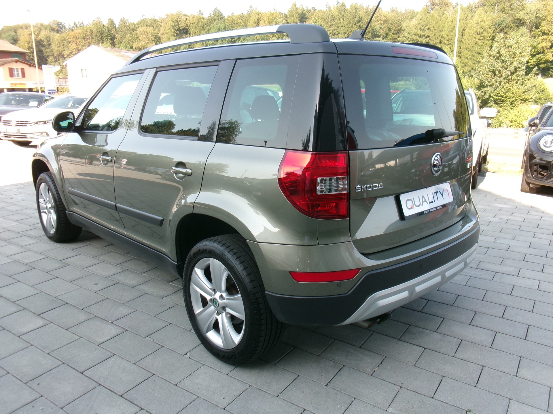 SKODA Yeti 2.0 TDI Elegance Outdoor 4x4 DSG-image-8
