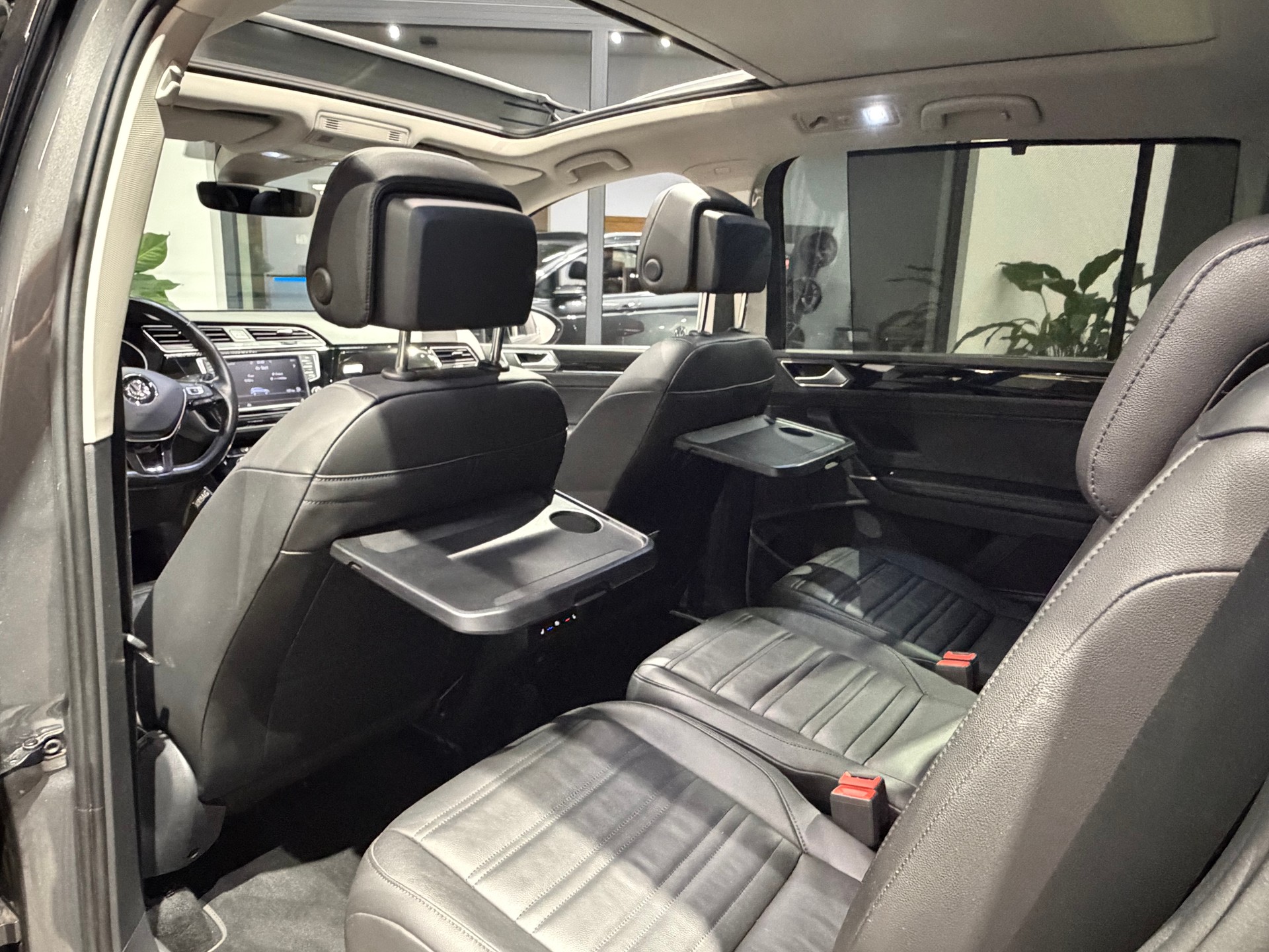 VW Touran 1.4 TSI BlueMotion Technology Highline DSG-image-9