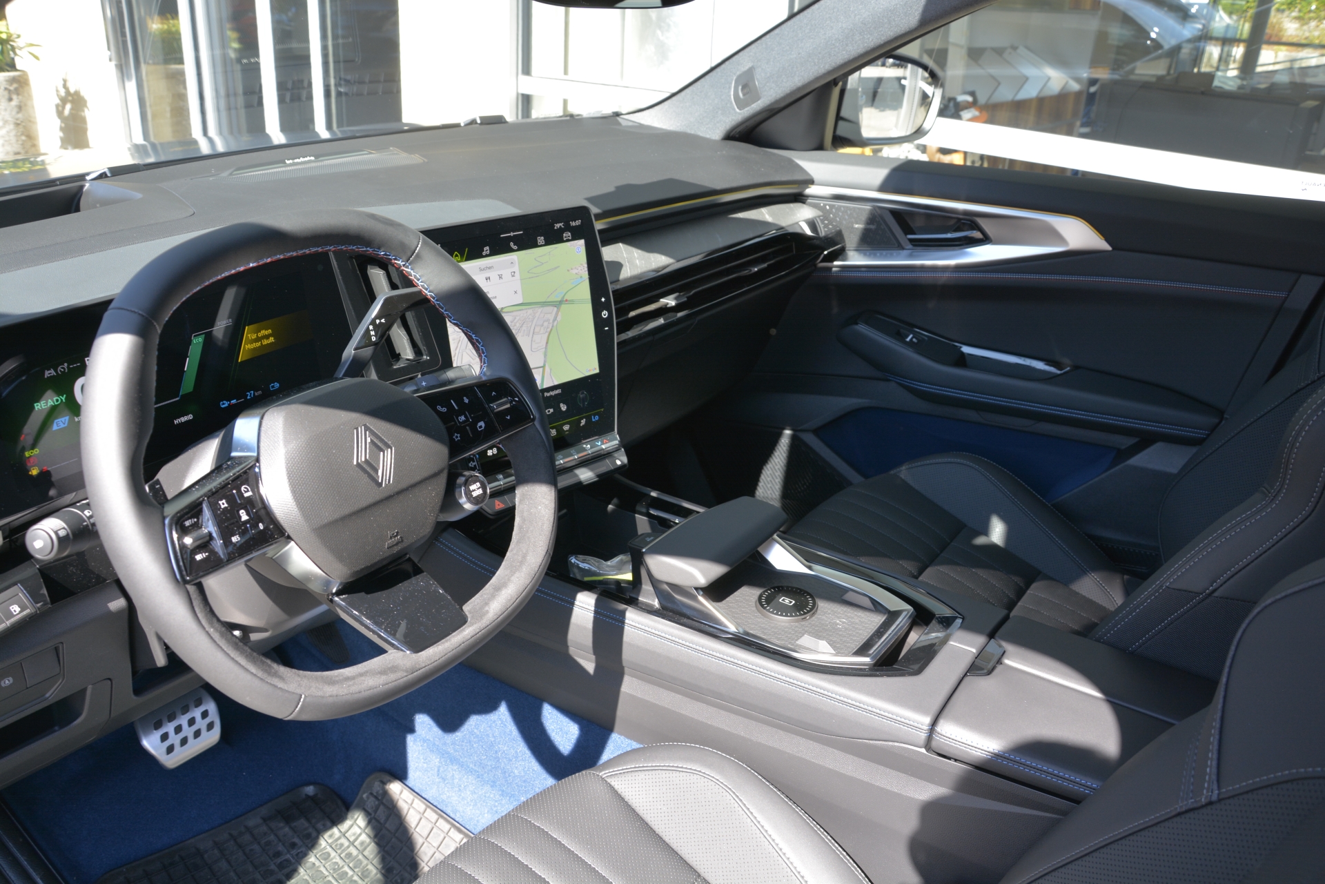 RENAULT RAFALE Atelier Alpine hyper hybrid E-Tech 4x4 300PS plug-in-image-4