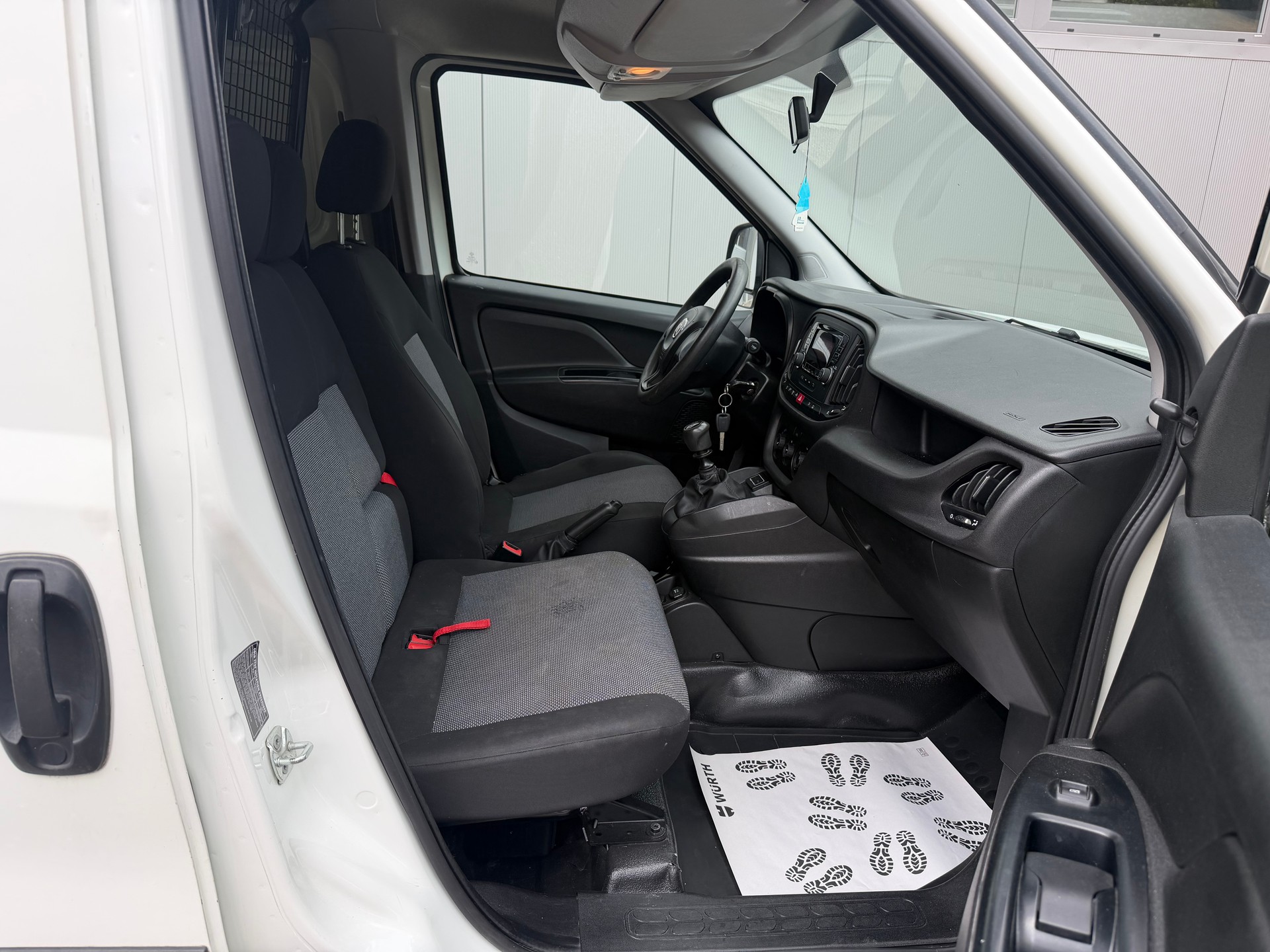 FIAT Doblò 1.4i Cargo Swiss-image-7