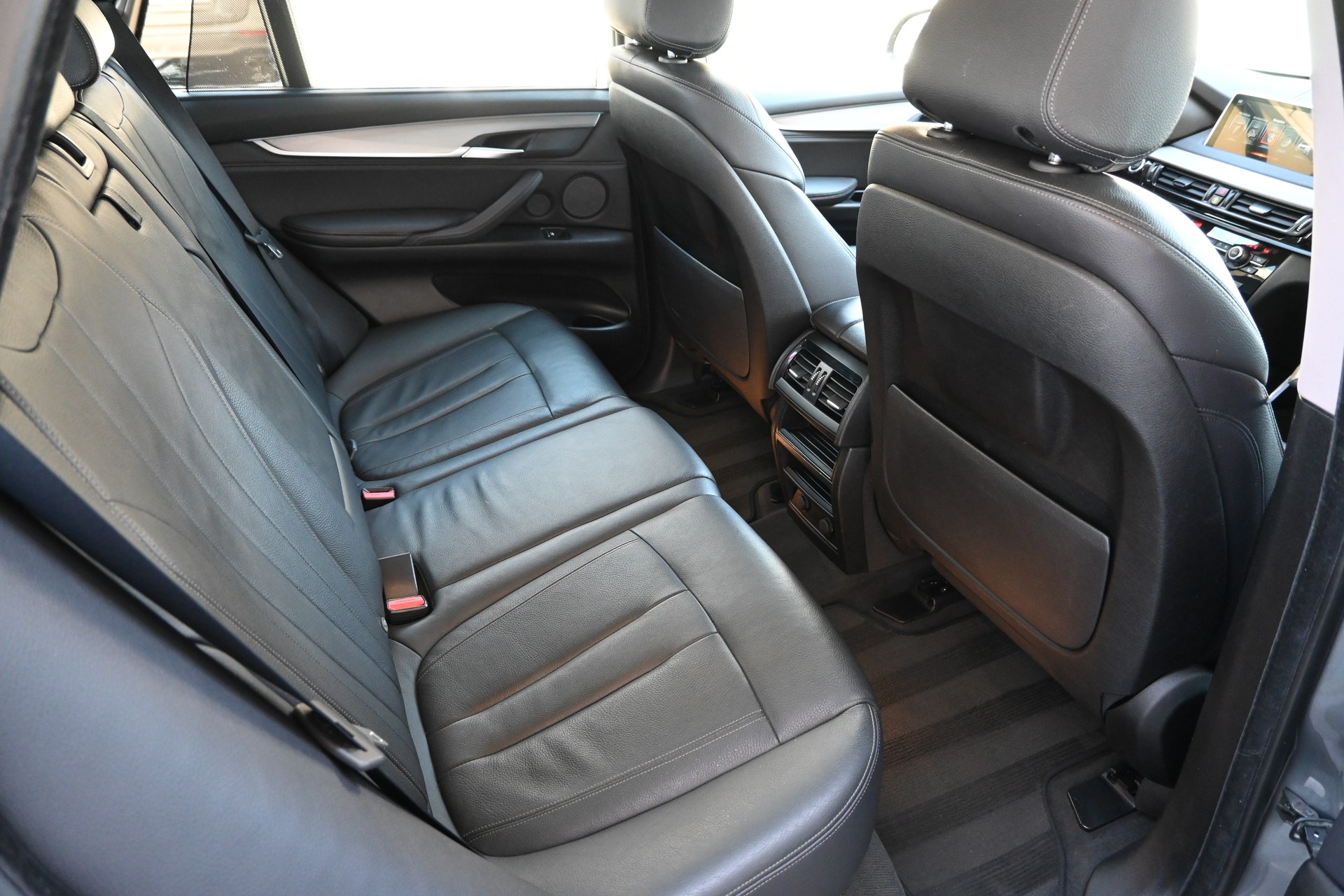 BMW X5 xDrive 40d Steptronic-image-12