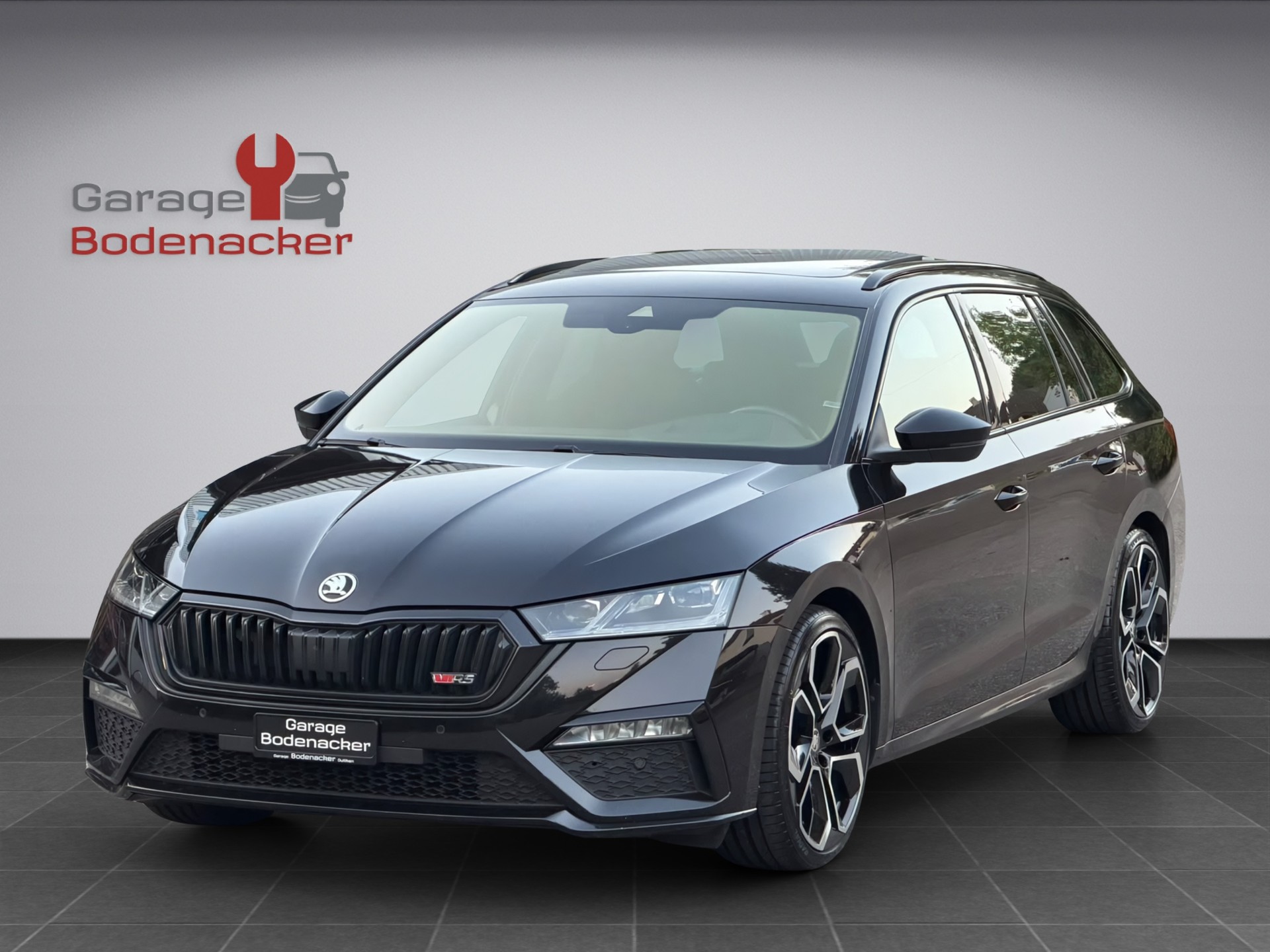 SKODA Octavia Combi 2.0 TDI DSG RS 4x4 * 200PS *-image-1