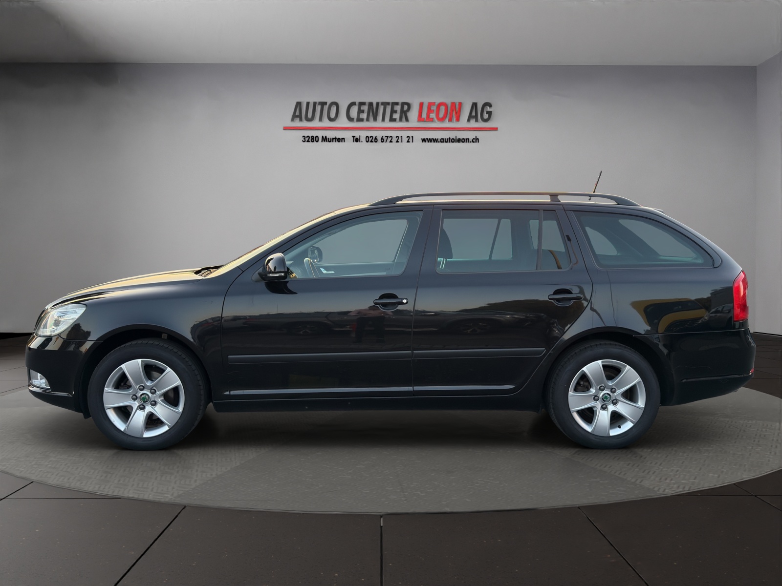 SKODA Octavia Combi 1.4 TSI Twenty20-image-2