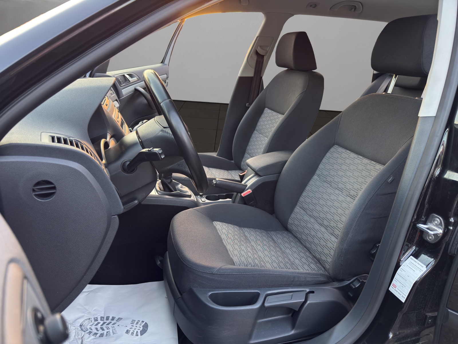 SKODA Octavia Combi 1.4 TSI Twenty20-image-8