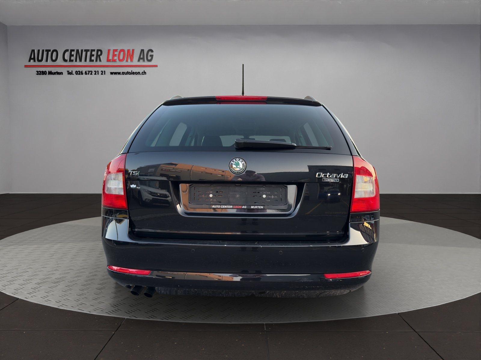 SKODA Octavia Combi 1.4 TSI Twenty20-image-4