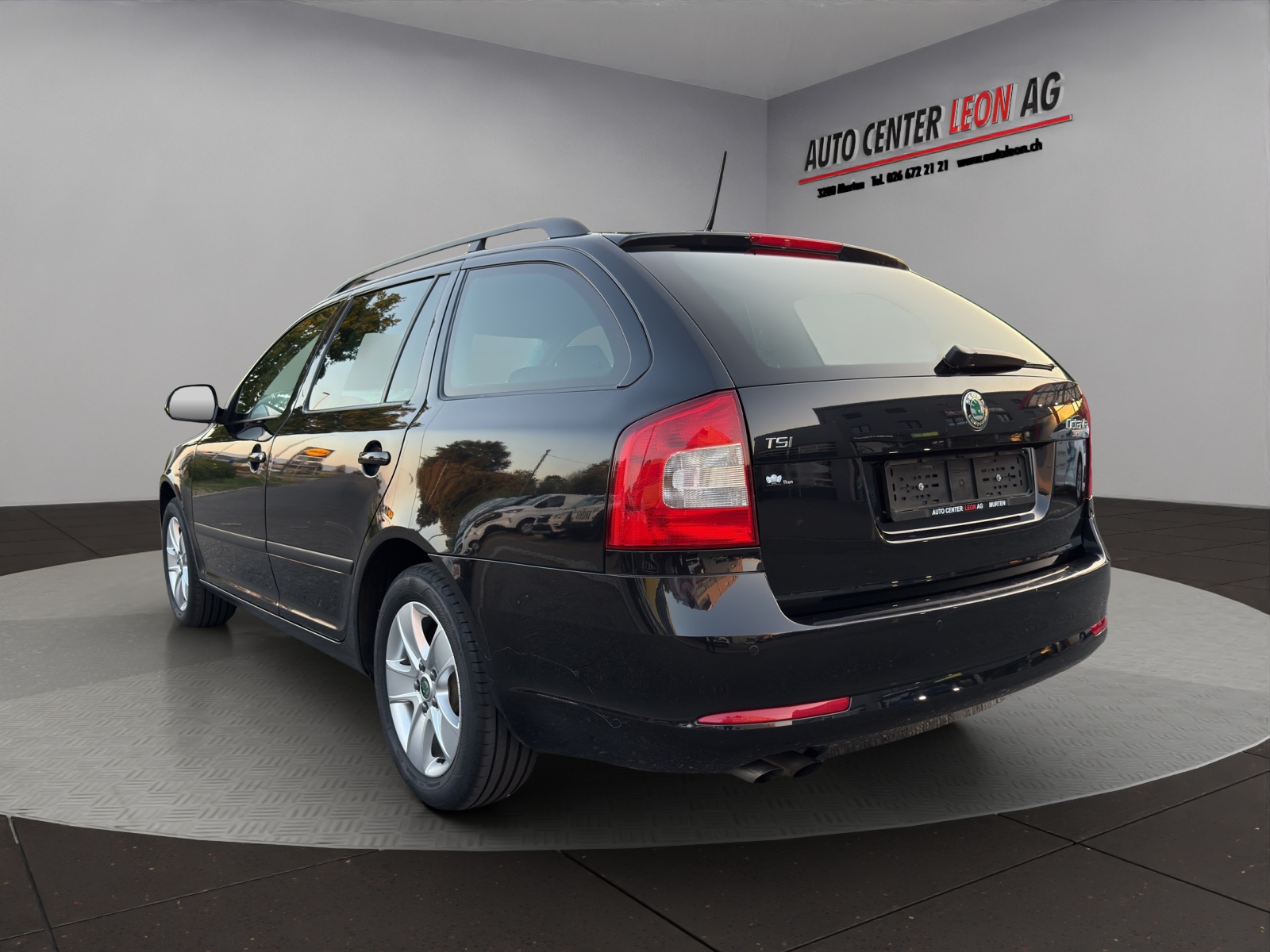 SKODA Octavia Combi 1.4 TSI Twenty20-image-3