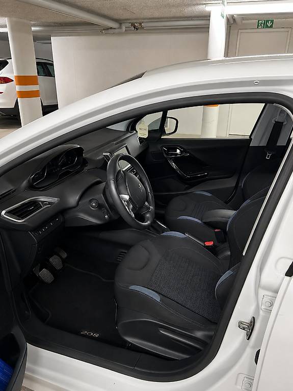 PEUGEOT 1.2 PureTech Allure S/S-image-2
