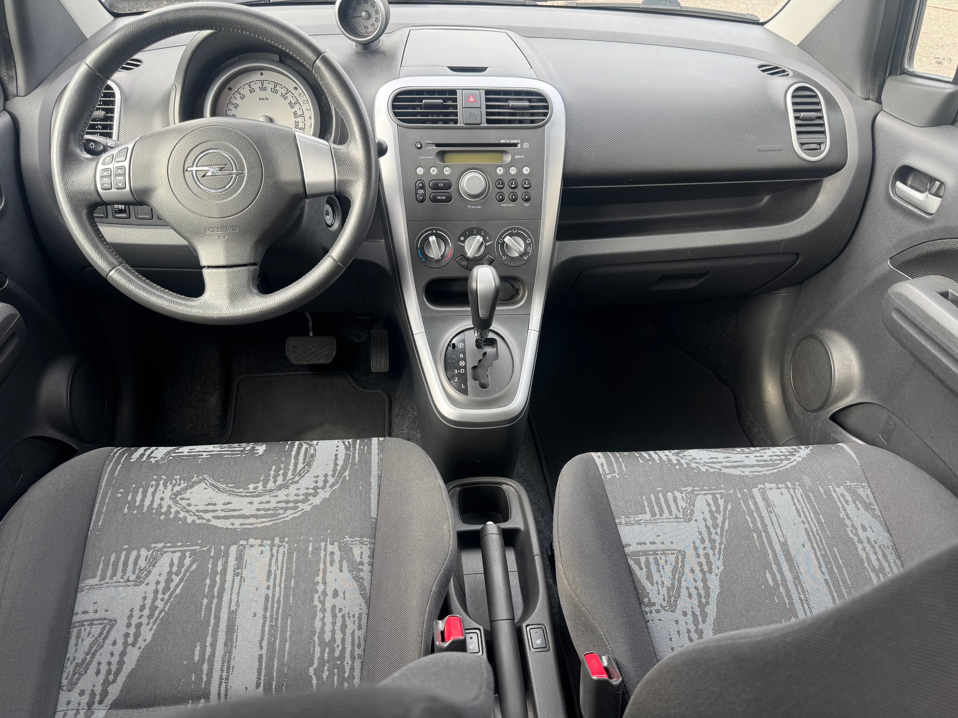 OPEL Agila 1.2 Enjoy Automatic-image-9