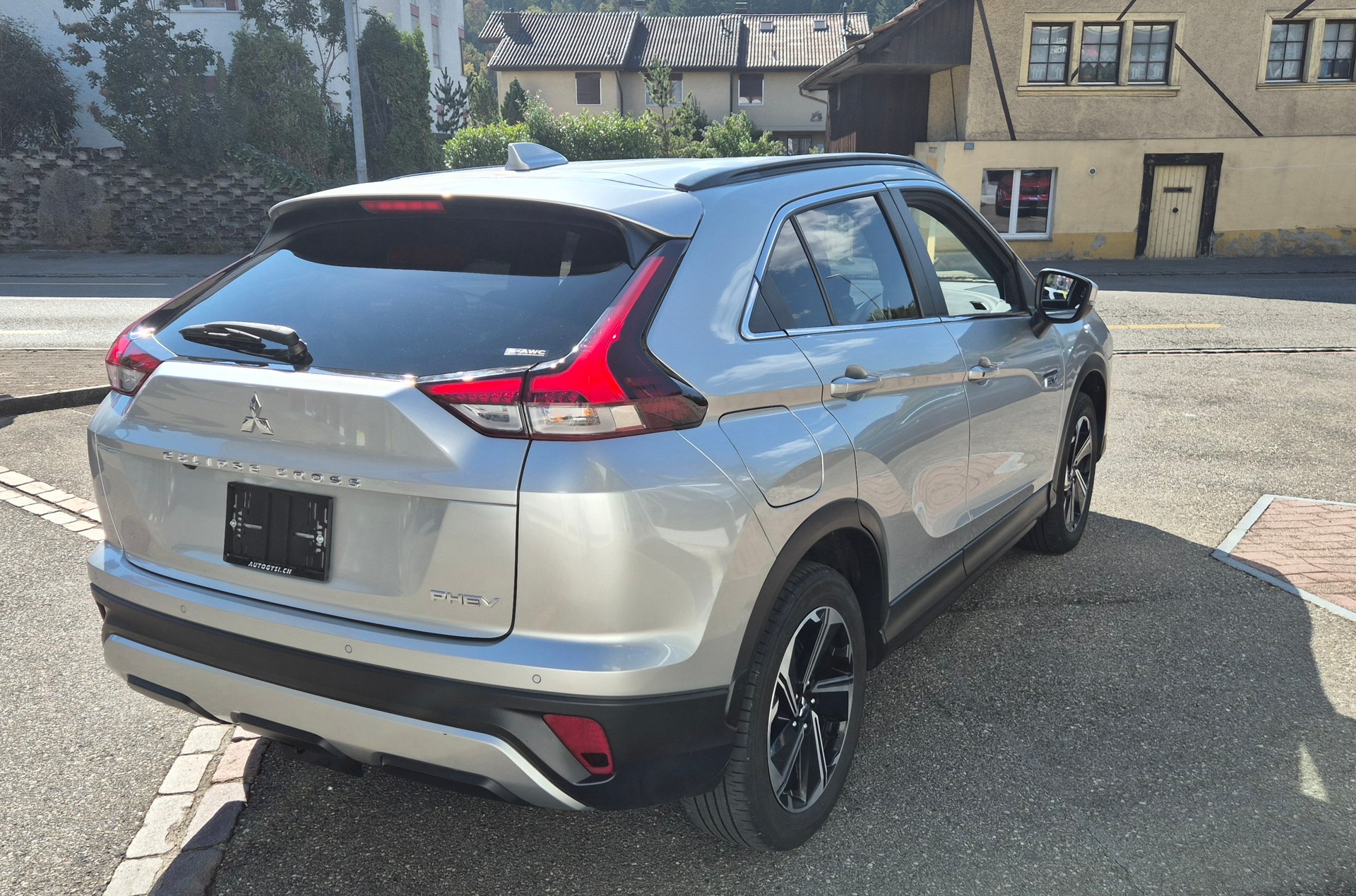 MITSUBISHI Eclip.Cross PHEV Intense-image-2