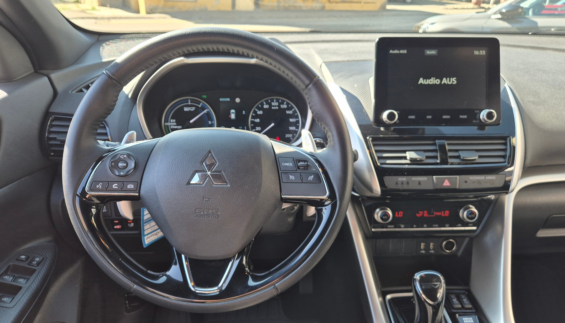 MITSUBISHI Eclip.Cross PHEV Intense-image-13