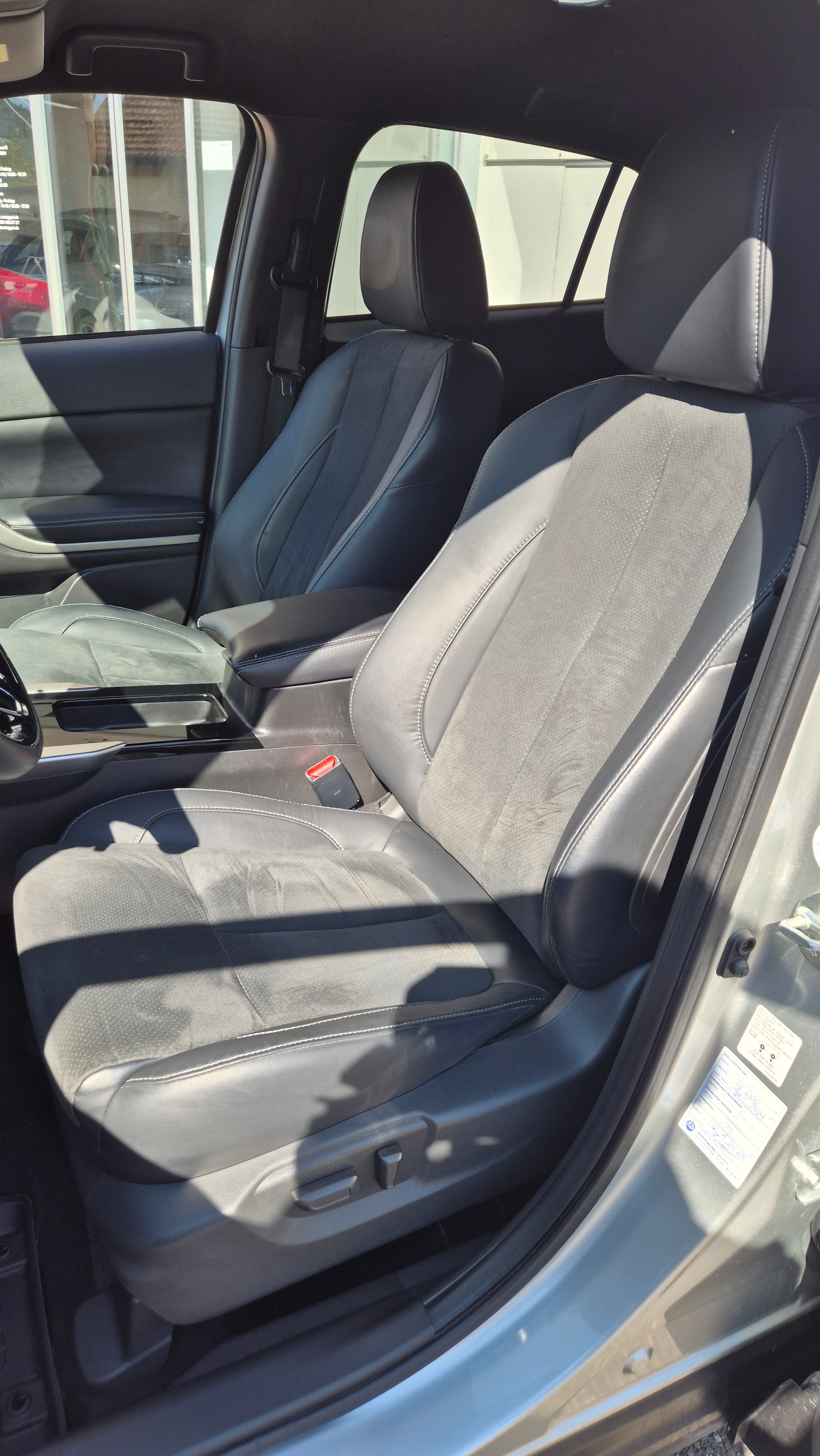 MITSUBISHI Eclip.Cross PHEV Intense-image-12