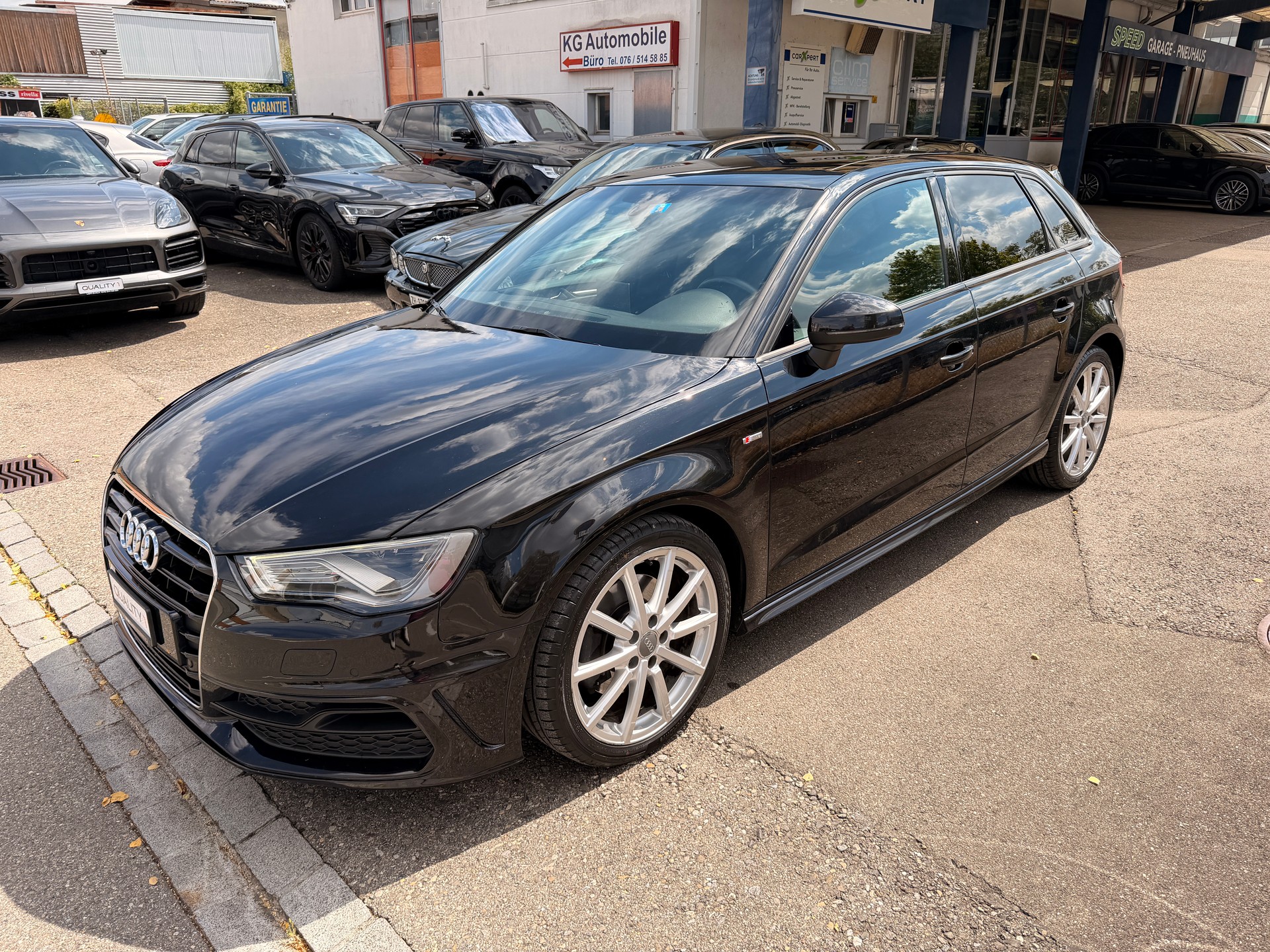 AUDI A3 Sportback 2.0 TDI Ambiente quattro S-tronic-image-0