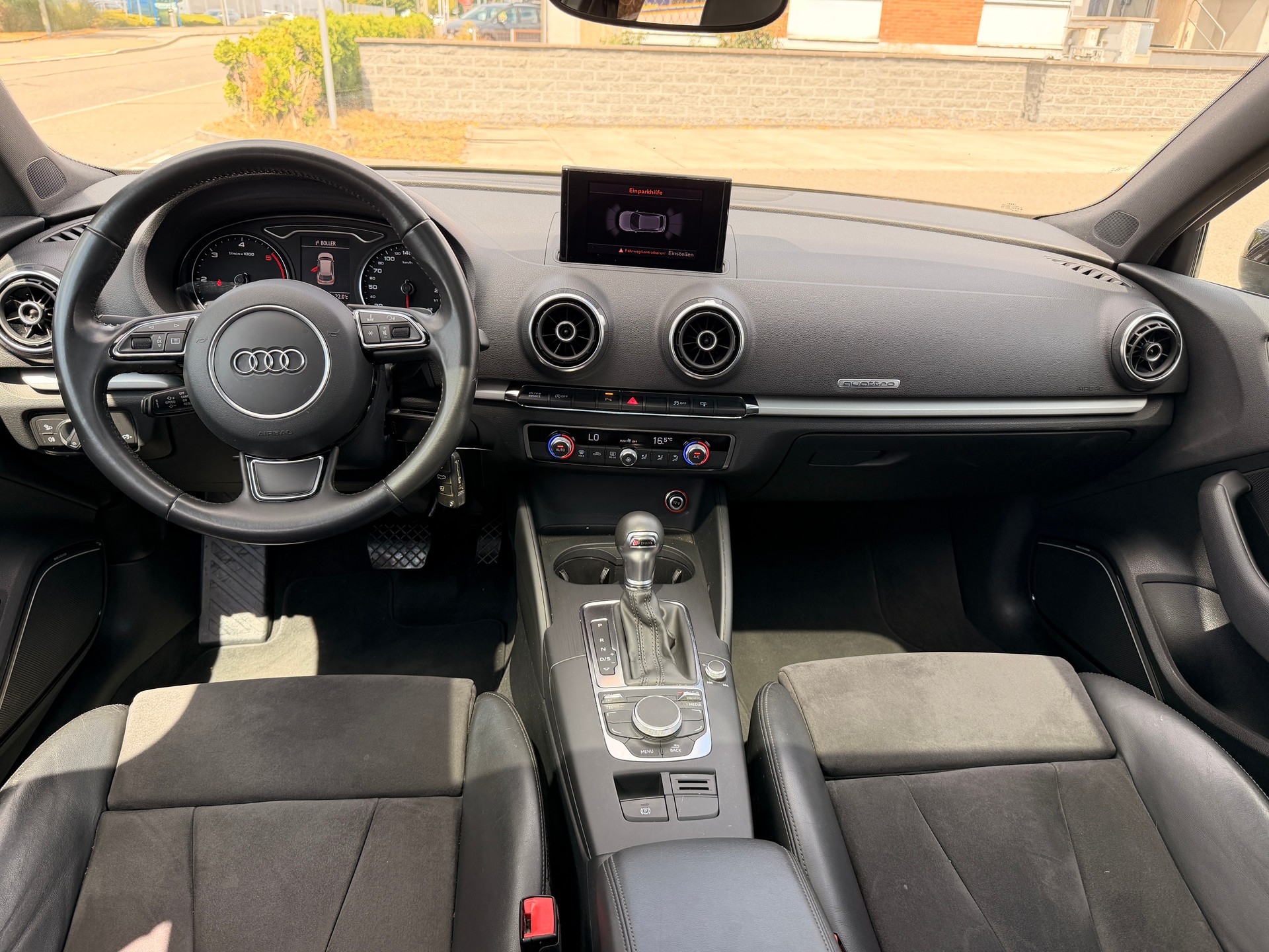 AUDI A3 Sportback 2.0 TDI Ambiente quattro S-tronic-image-7